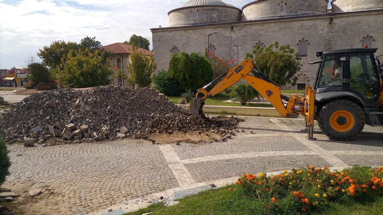 Selimiye Camii ve Çevresi Kentsel Tasarım ve Peyzaj Düzenleme Çalışmaları Başladı