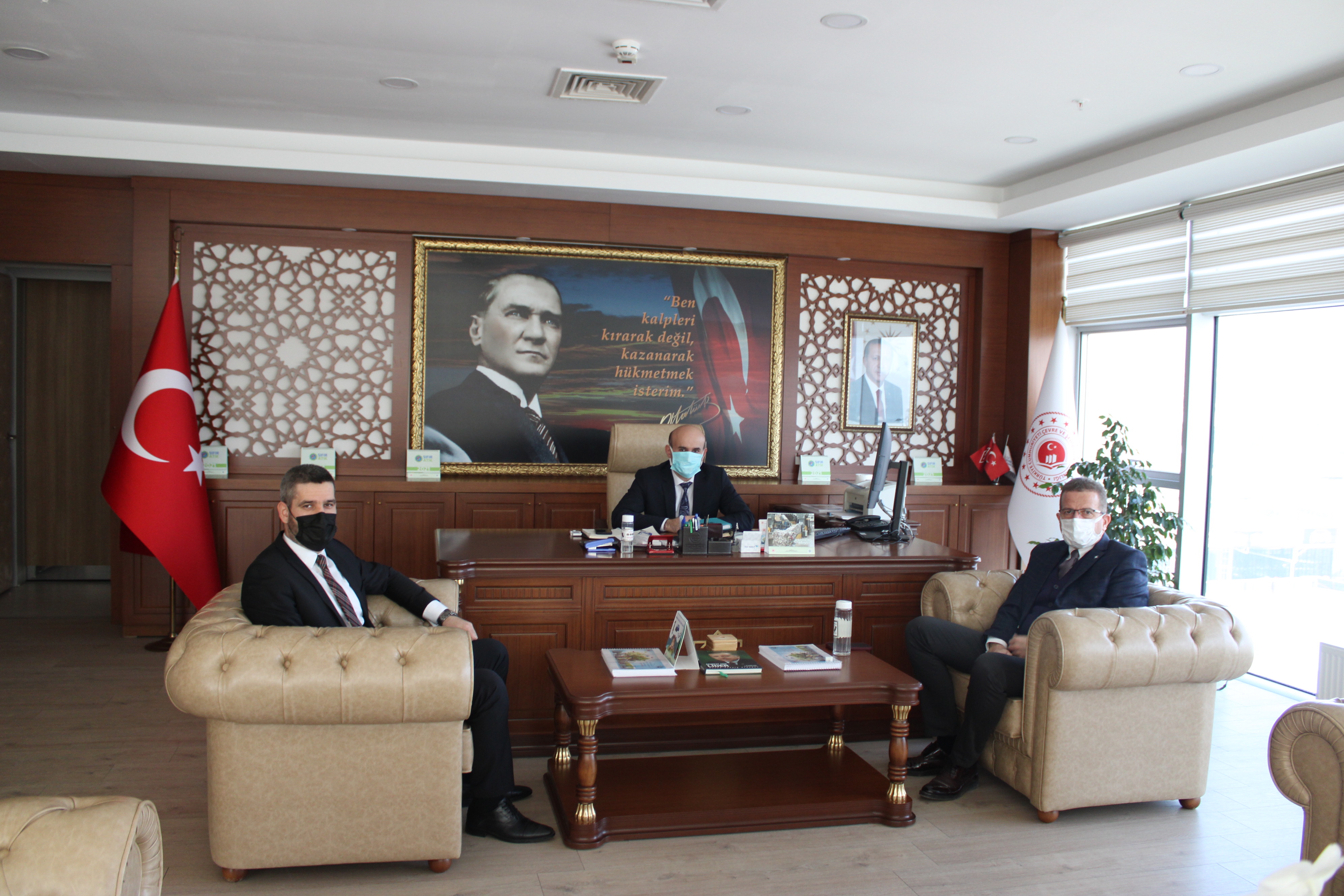 Tarım Kredi Kooperatifleri Tekirdağ Bölge Müdürü Sayın Nedim NAR ve Edirne Tarım Kredi Koopertifi Müdürü Sayın Gökhan YACILAR İl Müdürümüz Sayın Engin ÖZTÜRK'ü Ziyaret Ettiler