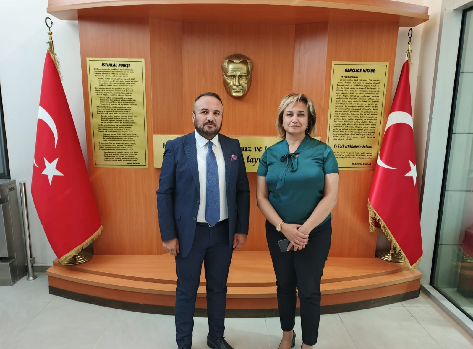 Tekirdağ Çevre, Şehircilik ve İklim Değişikliği İl Müdürü Sayın Ali Kemal ATLI İl Müdürümüz Sayın Ayşe SARI' ya Ziyarette Bulundu