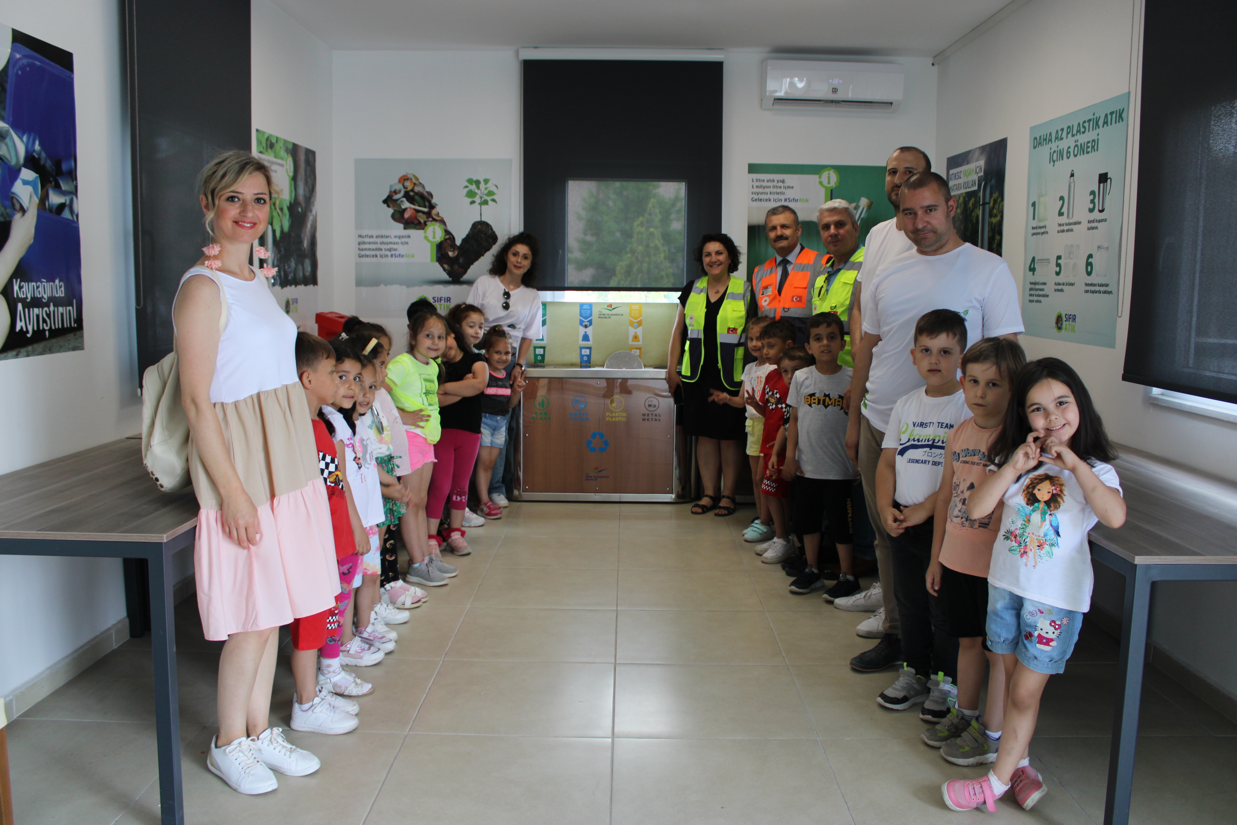 Türkiye Çevre Haftası Etkinlikleri Kapsamında Trafik Çocuk Eğitim Parkında İl Müdürlüğümüz Personellerince Öğrencilerimize Yönelik” Sıfır Atık Ve İklim Değişikliği” Sunumları Gerçekleştirilmeye Devam Ediyor