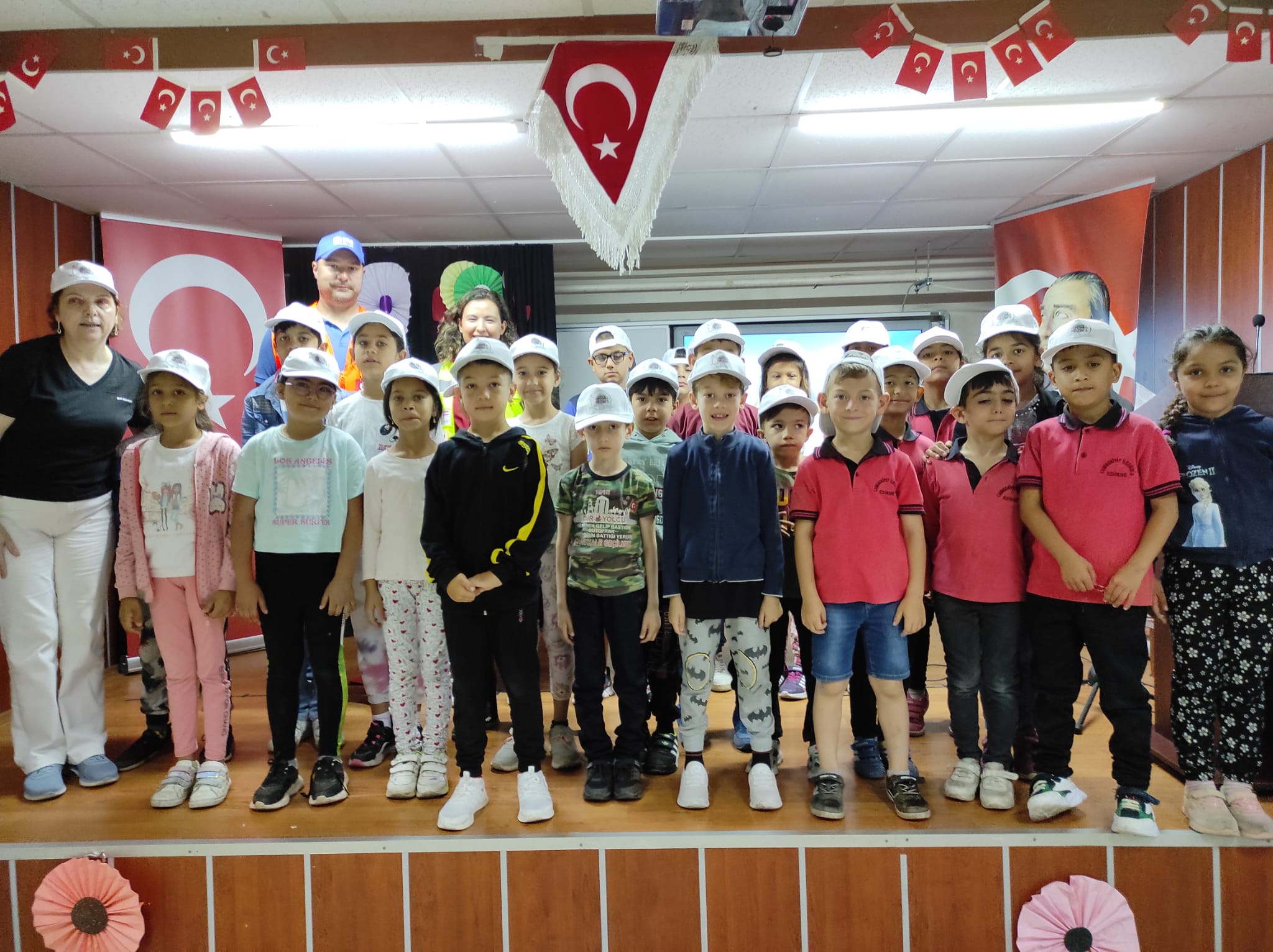 Türkiye Çevre Haftası Etkinlikleri Kapsamında İlimiz Merkez İlçesi Cumhuriyet ilkokulu, Selimiye İmam Hatip ortaokulu ve Karaağaç ortaokulu Öğrencilerine Yönelik 