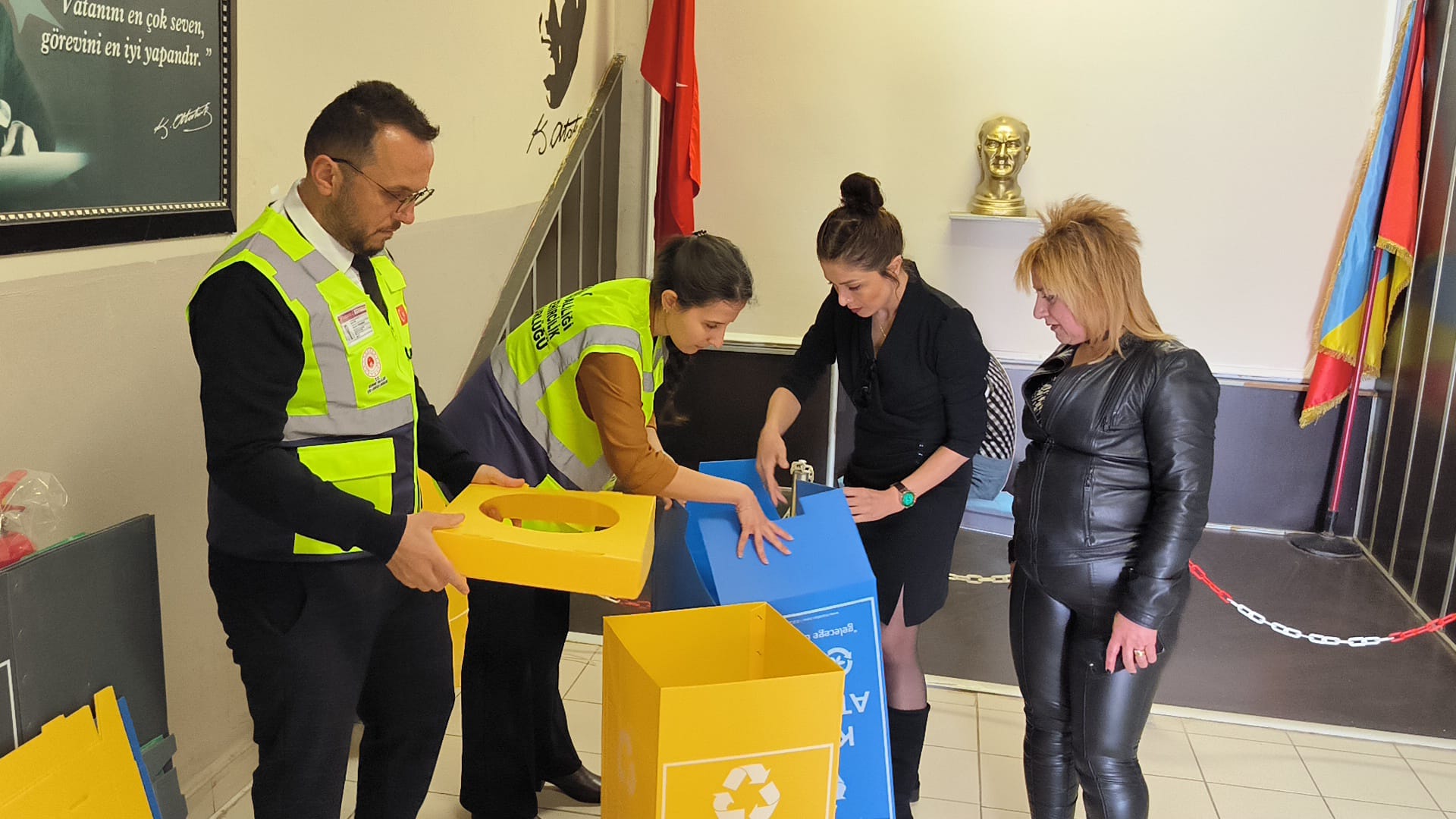 Uluslararası Sıfır Atık günü özelinde Müdürlüğümüzce; Meriç ve Lalapaşa ilçelerinde Bulunan  Okullar ve Halk Eğitim Merkezleri  Ziyaret Edildi