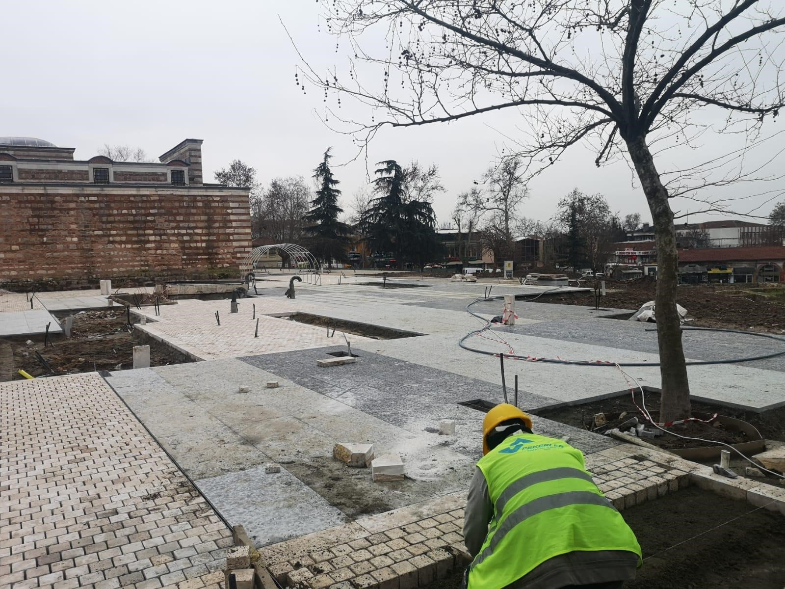 Yapımı Devam Eden, Selimiye Camii ve Çevresi Kentsel Tasarım ve Peyzaj Düzenlemesi İşinde, 1. Etap ve 2. Etap Çalışmaları Aralıksız Devam Ediyor