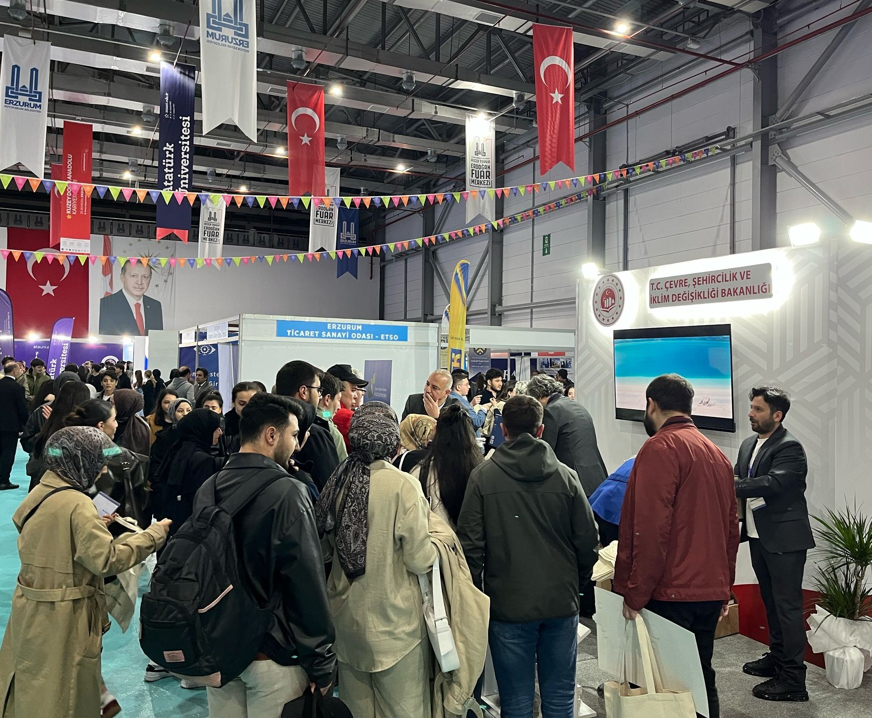 KUZEYDOĞU ANADOLU KARİYER FUARI’NDA BAKANLIĞIMIZ STANDI BÜYÜK İLGİ GÖRDÜ