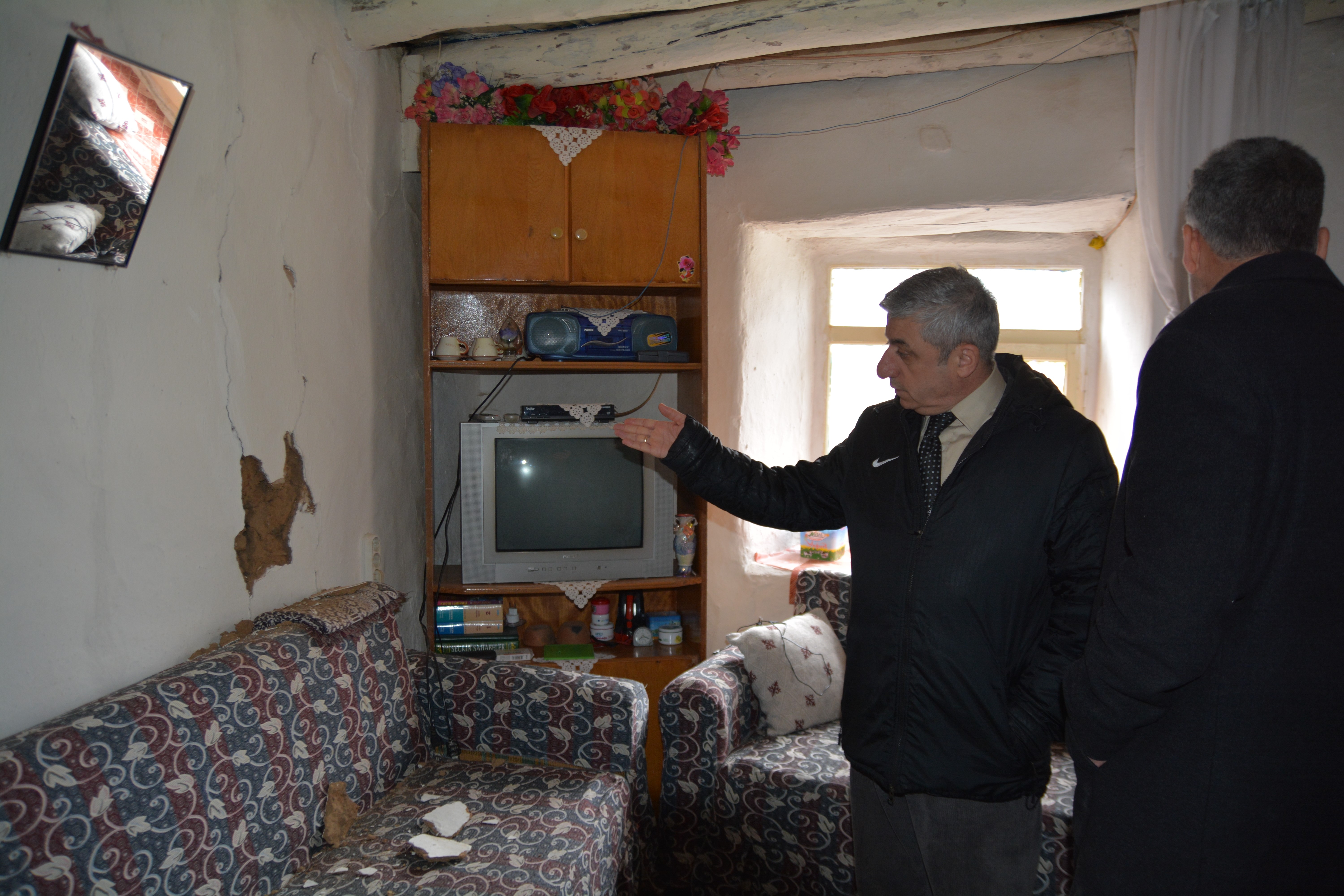 Deprem sonrası ön hasar tespit çalışmalarımız devam ediyor.