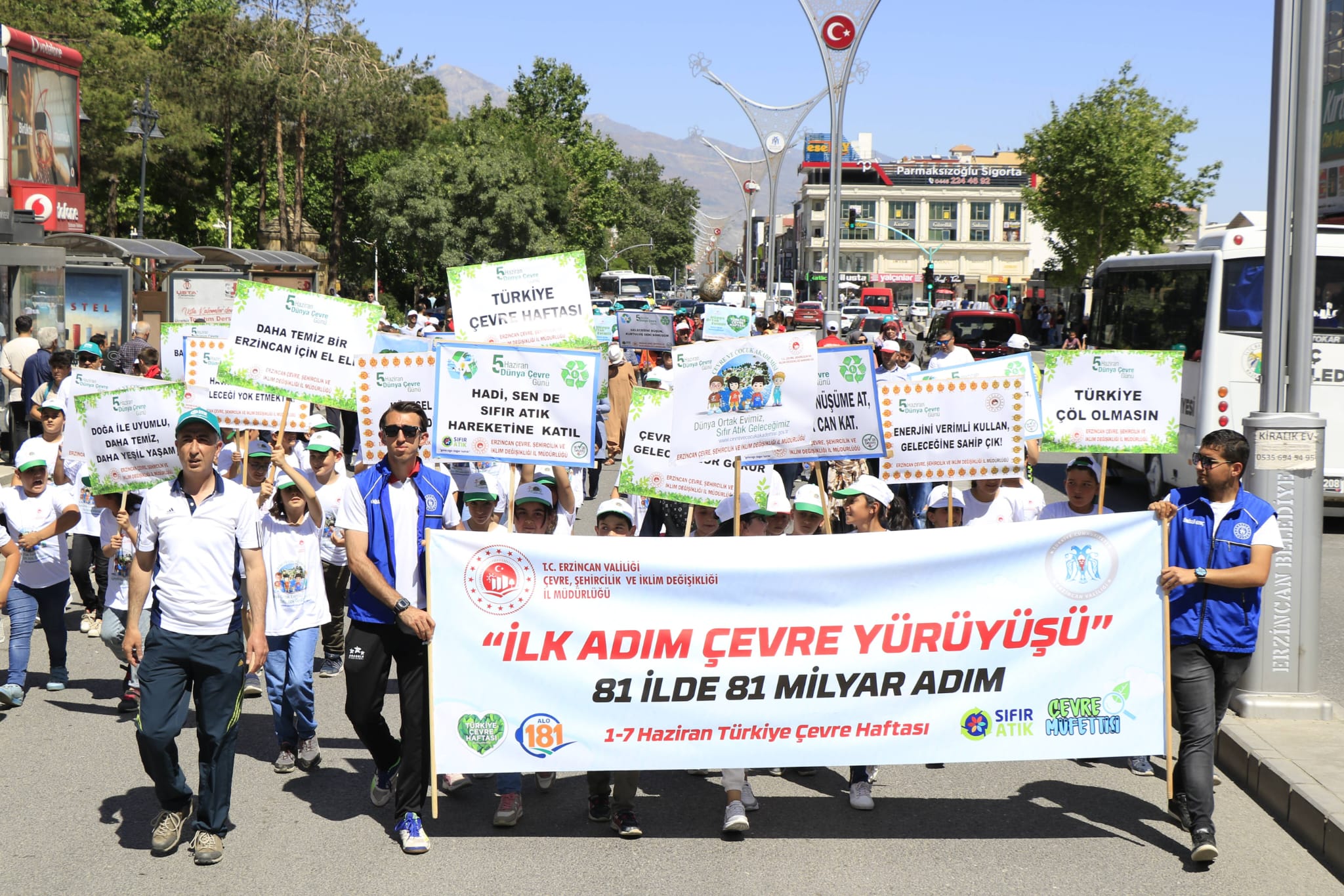 1-7 Haziran Türkiye Çevre Haftası Münasebetiyle 81 İlde 81 Milyar Adım Çevre Yürüyüşü etkinliğimizi yoğun katılımla gerçekleştirdik