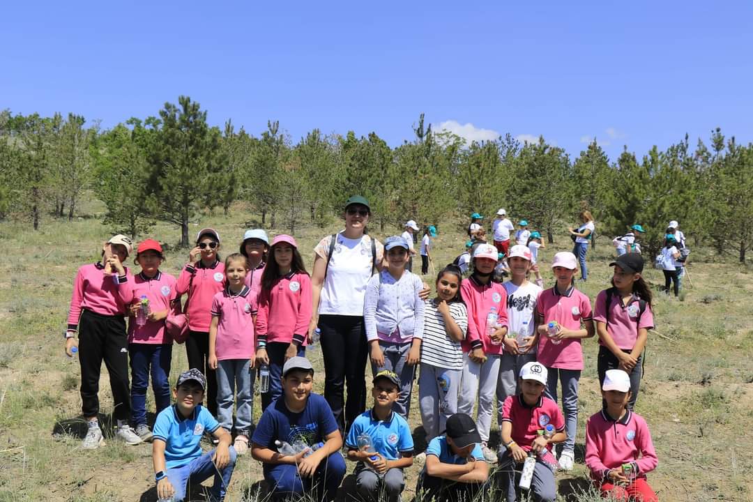 1-7 Haziran Türkiye Çevre Haftası Etkinlikleri Kapsamında Fidan Dikimi İle Türkiye Çevre Haftası Etkinliklerimizin Finalini Gerçekleştirdik