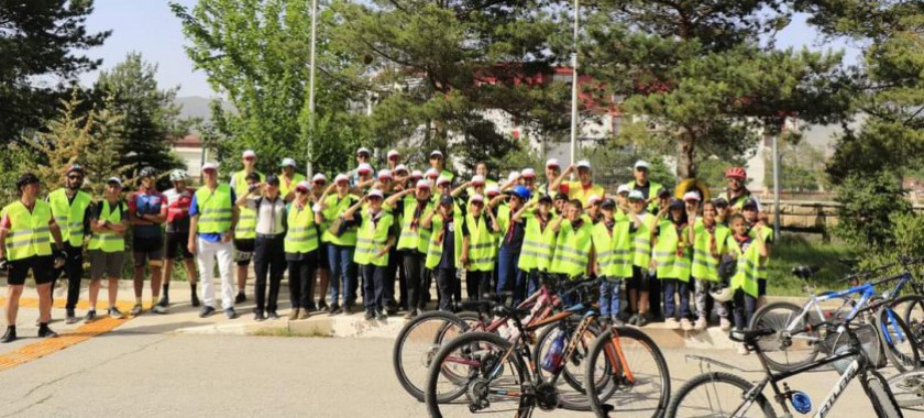 1-7 Haziran Türkiye Çevre Haftası Etkinlikleri Kapsamında Çevre Dostu Bir Yaşam İçin Bisiklet Turu Etkinliğimizi Gerçekleştirdik