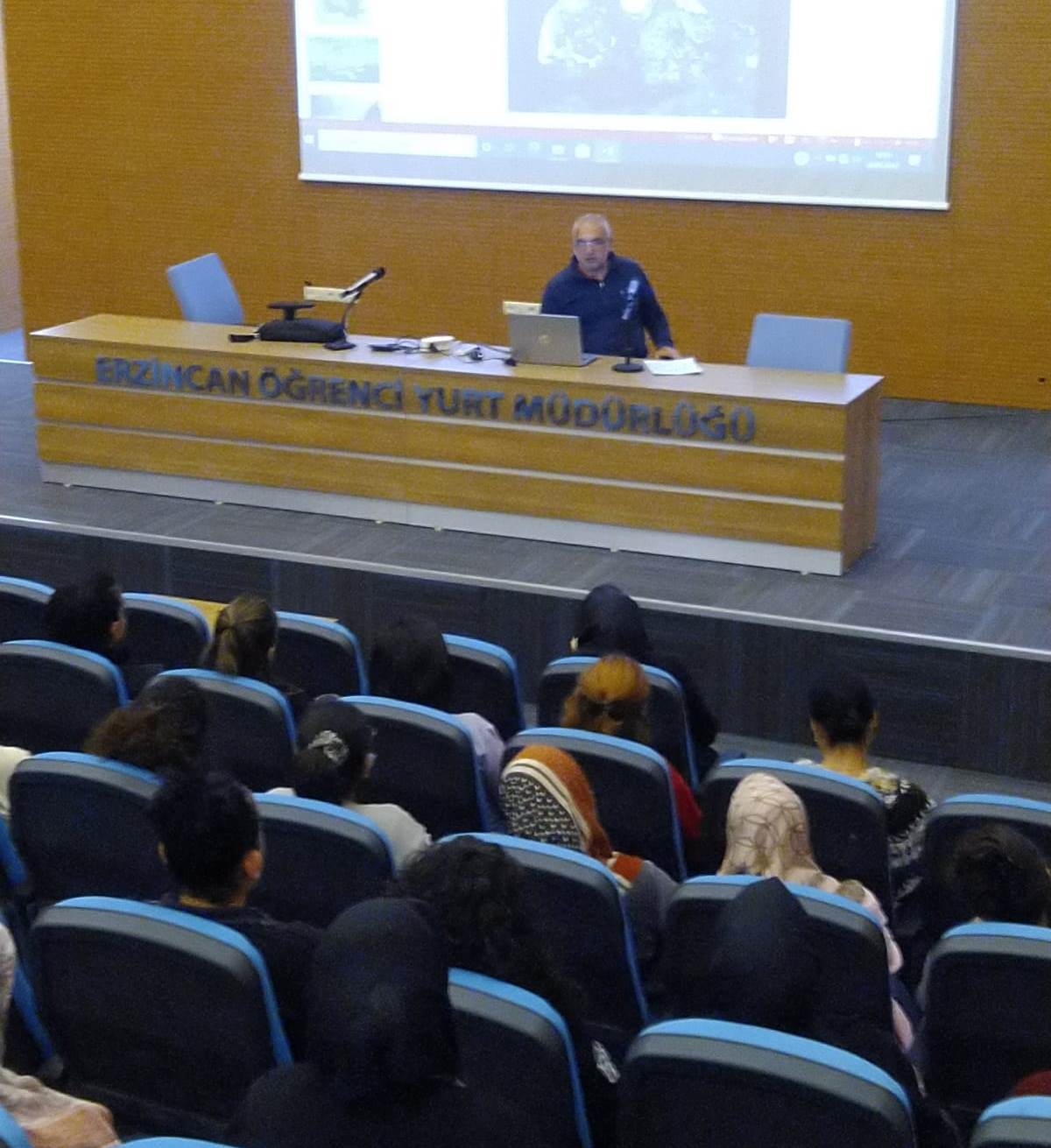 Gençlik Ve Spor İl Müdürlüğü Erzincan Öğrenci Yurdu Sıfır Atık Projesi Eğitimi