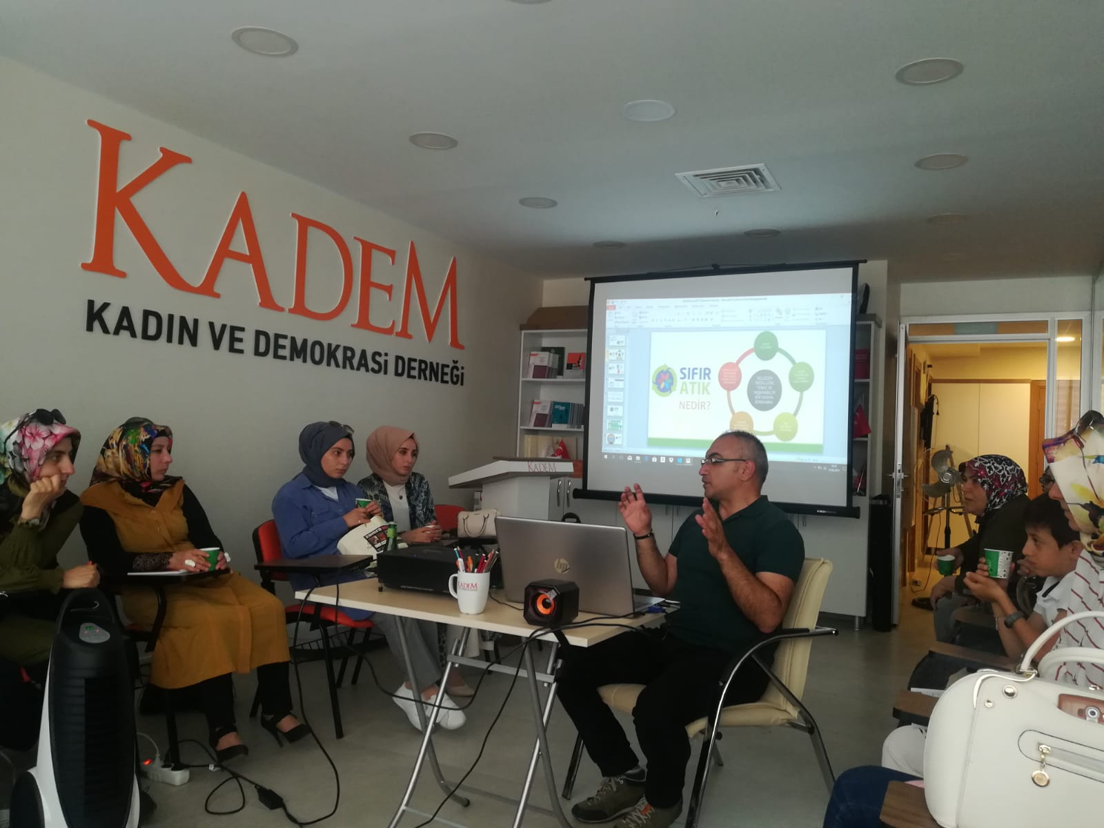 KADEM – Kadın ve Demokrasi Derneği Sıfır Atık Projesi Eğitimi