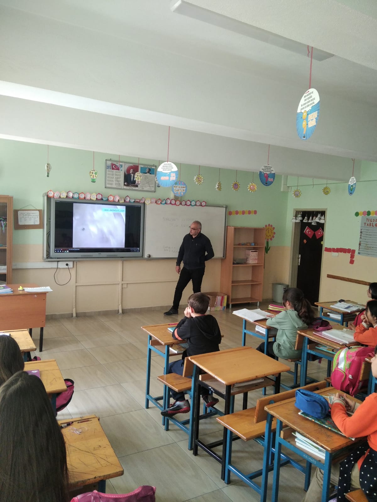 Kavakyolu Paşa İlkokulu Müdürlüğü Personel, Öğretmen ve Öğrencilerine Sıfır Atık Projesi Eğitimi