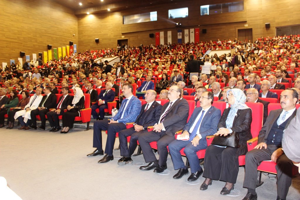 Türk Dünyasında Müşterek Şehircilik Kültürü Ve Teknolojilerinin Gelişimi Konulu Sunum