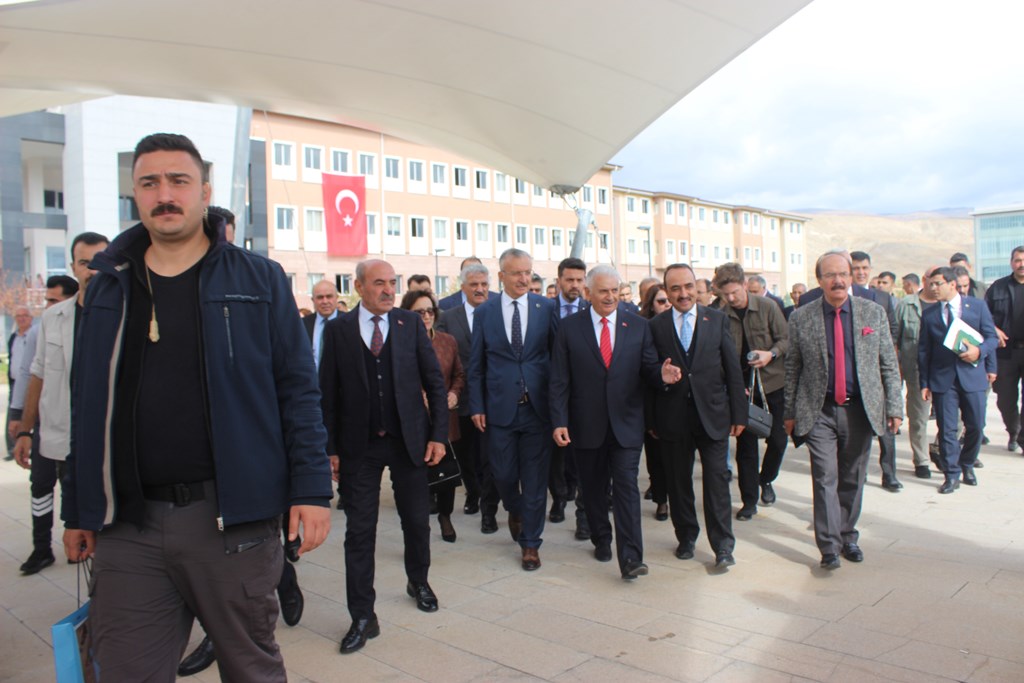 Türk Dünyasında Müşterek Şehircilik Kültürü Ve Teknolojilerinin Gelişimi Konulu Sunum