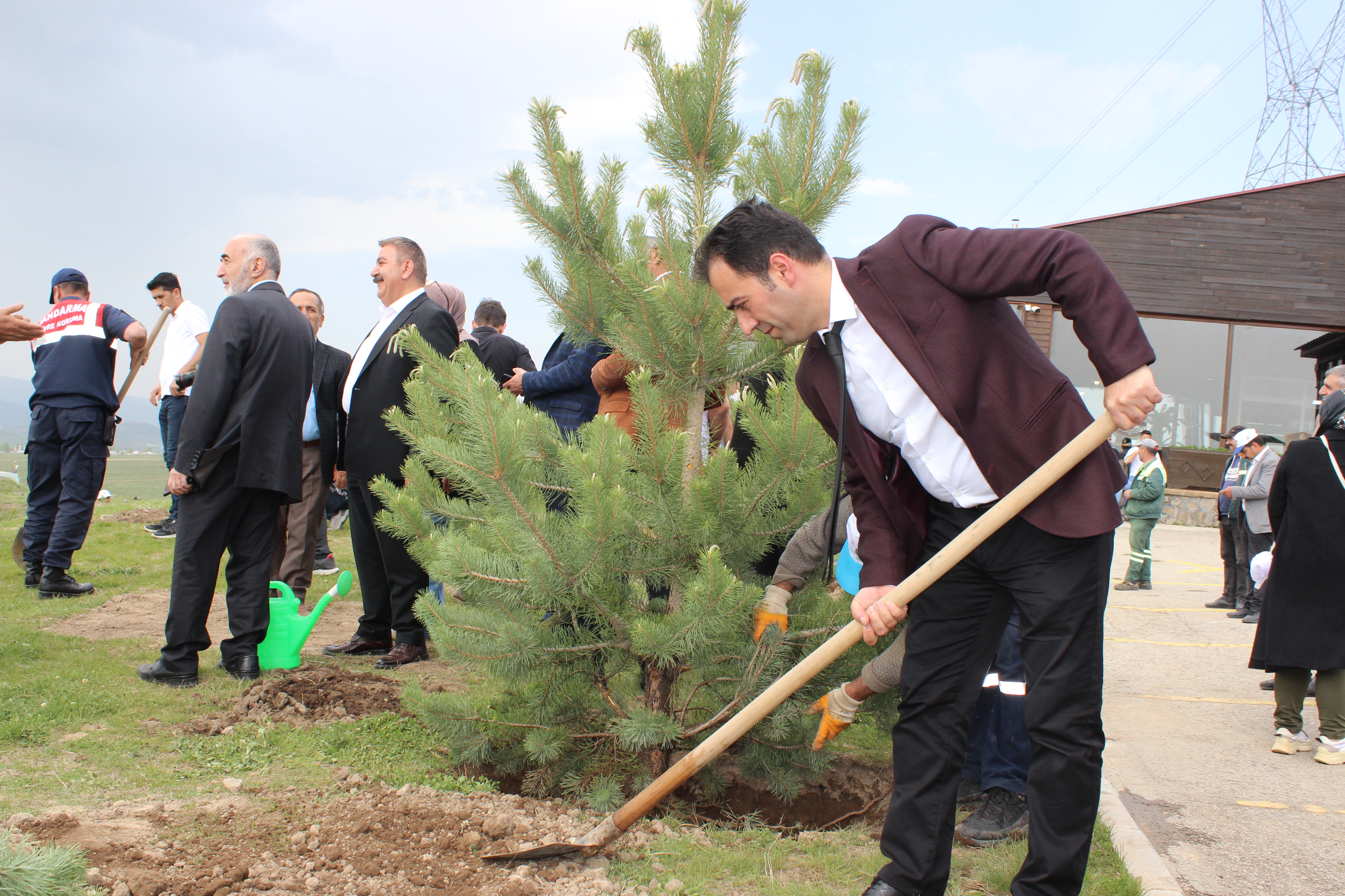 Dünya Çevre Haftası Kapsamında Fidan Dikimi Etkinliği