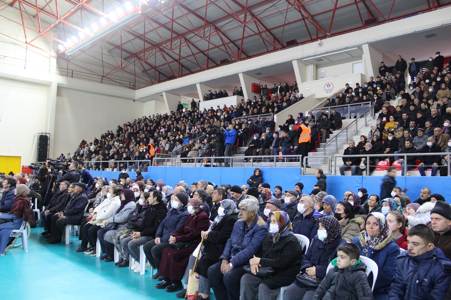 “İLK EVİM, İLK İŞ YERİM VE İLK EVİM ARSA” Projesinde Eskişehir Konut Hak Sahibi Belirleme Kurası Başladı.