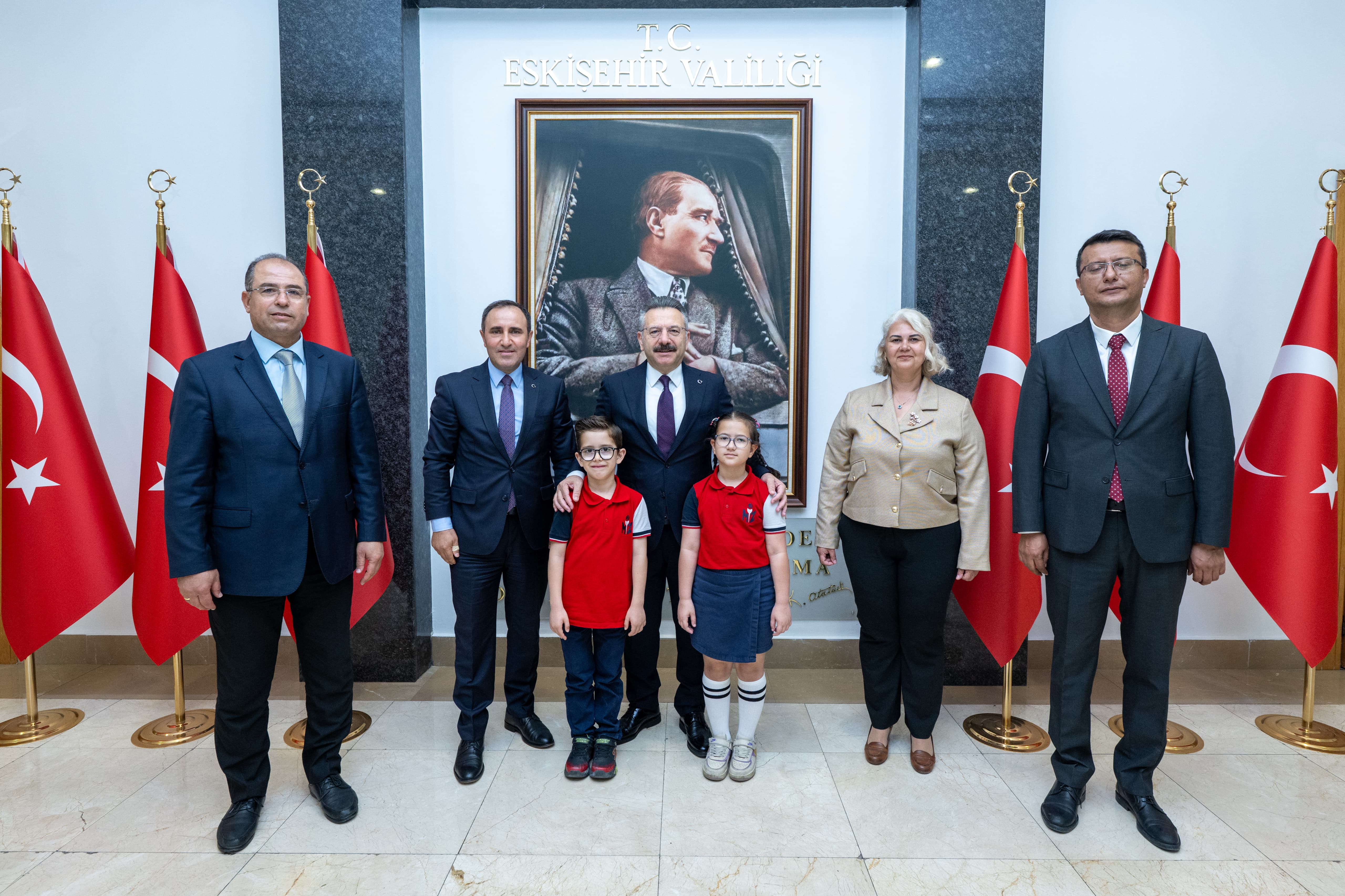 TÜRKİYE ÇEVRE HAFTASI ETKİNLİKLERİ KAPSAMINDA VALİLİK MAKAM ZİYARETİ GERÇEKLEŞTİRİLDİ