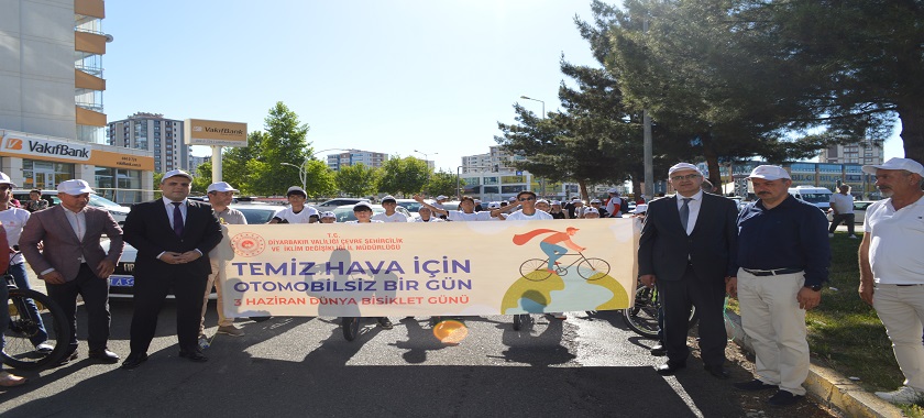Temiz Hava İçin Otomobilsiz Bir Gün sloganıyla, Dünya Bisiklet Günü Etkinliği