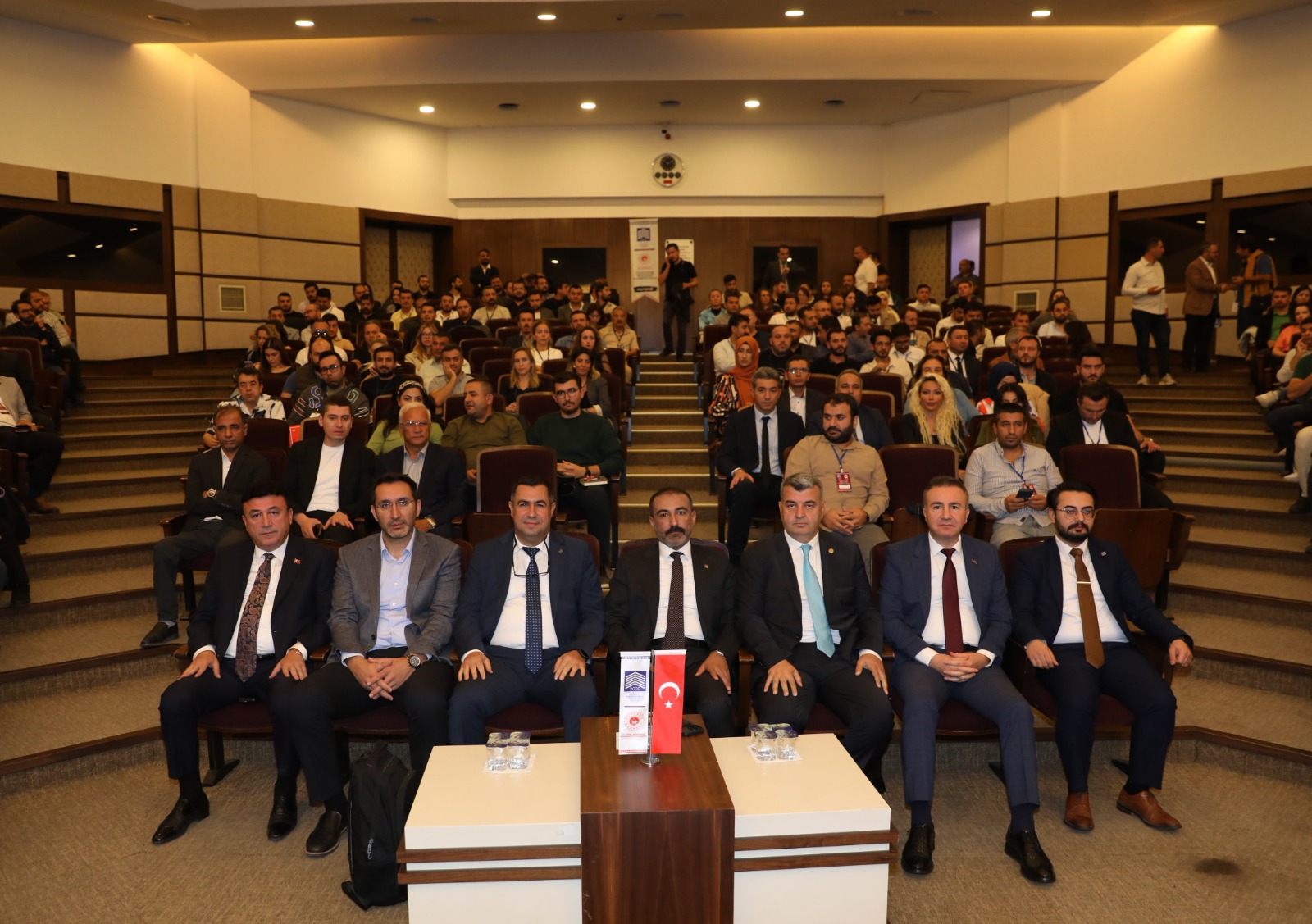 Çevre, Şehircilik ve İklim Değişikliği İl Müdürlükleri , Yerel idareler, Yapı denetim ve Laboratuvar kuruluşlarının katılımıyla ilimizde bölgesel bilgilendirme toplantısı gerçekleştirilmiştir.