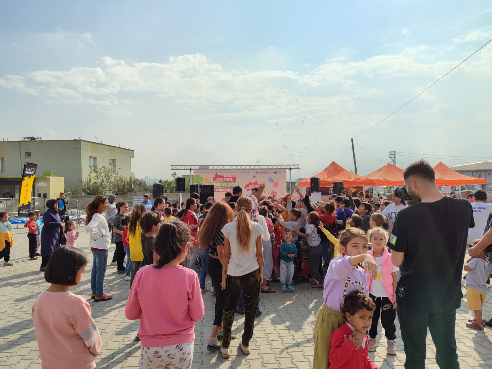 Deprem bölgesinde ilimizde, Nurdağında ara tatil döneminde çocuklarla beraber eğlendik.