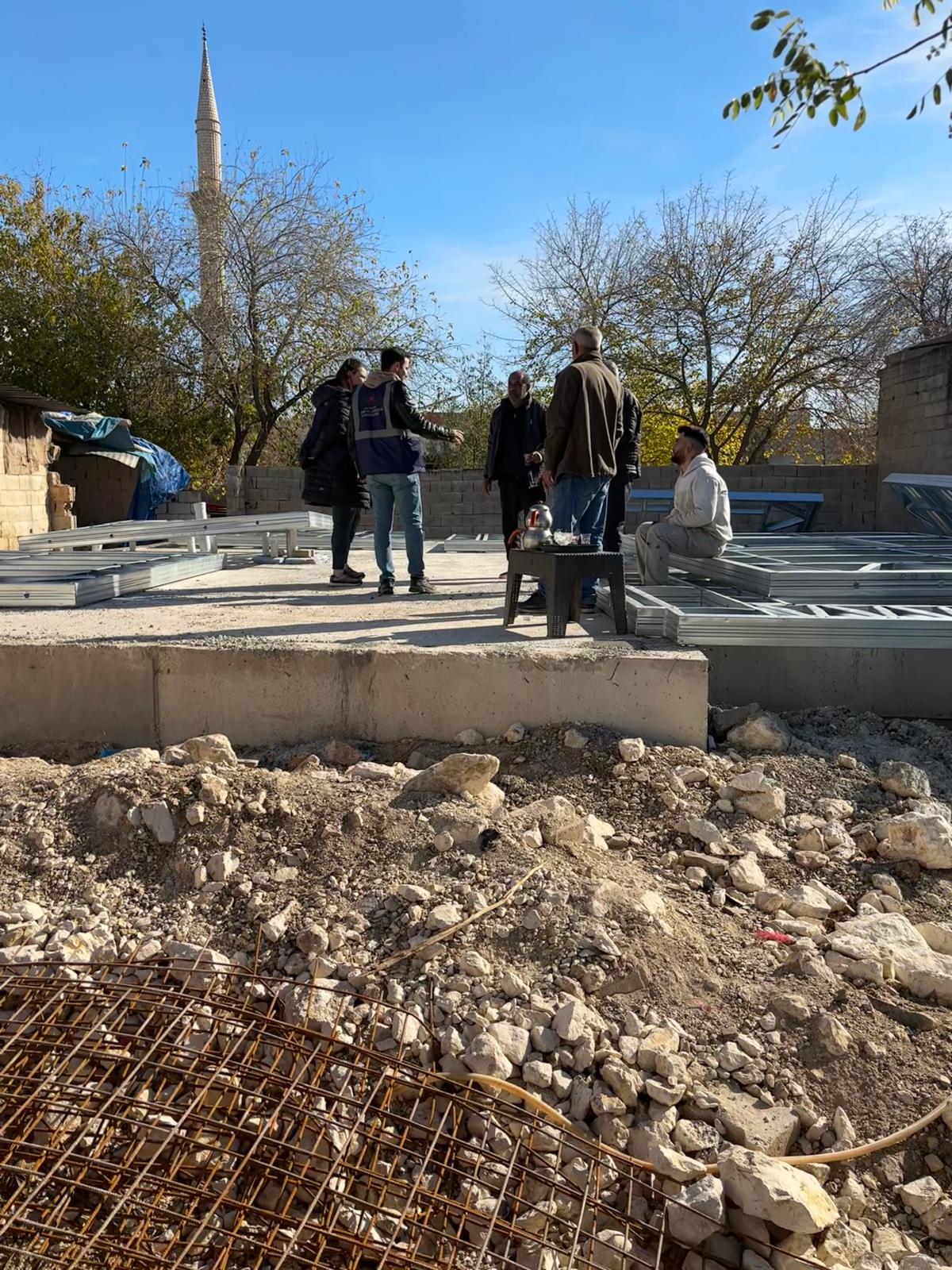 Gaziantep ili , ilçelerinde yapımı devam eden Hafif Çelik köy konutları