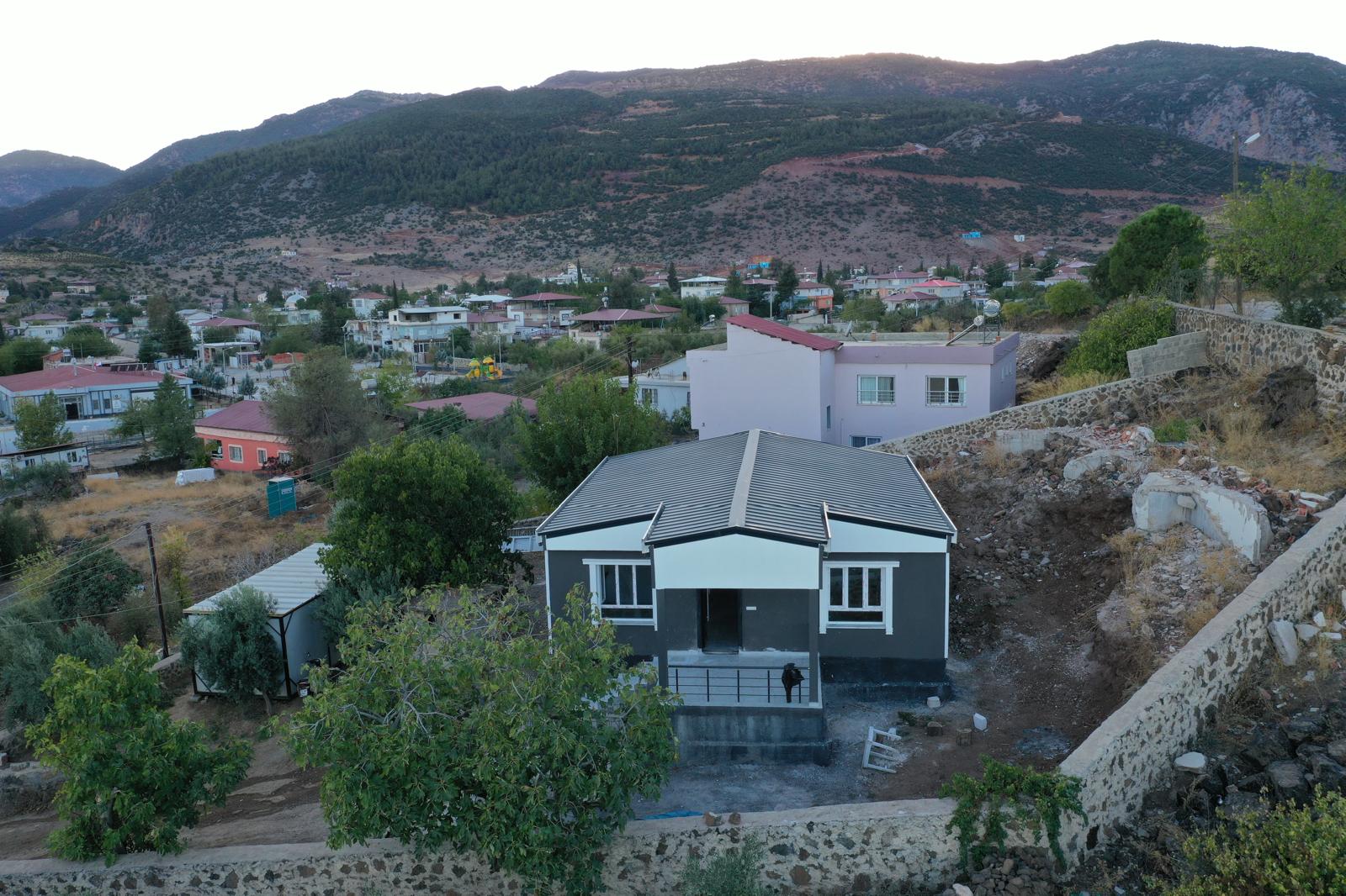 İl Müdürlüğümüzün çalışmalarıyla ‘Yerinde Dönüşüm’ projesi kapsamında vatandaşlarımızın yeni ev ve iş yerlerine kavuşmaları sağlanıyor.