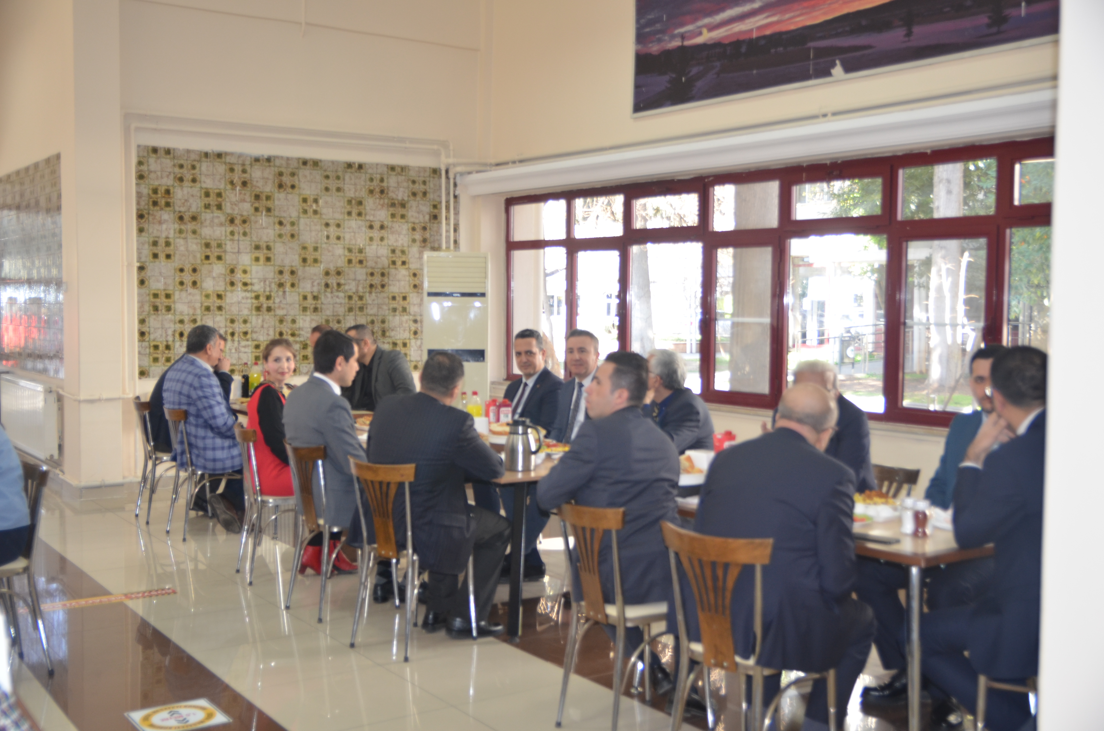 İL MÜDÜRÜMÜZ VE YÖNETİCİLERİMİZ ‘8 MART DÜNYA KADINLAR GÜNÜ’MÜZÜ KUTLADIRLAR