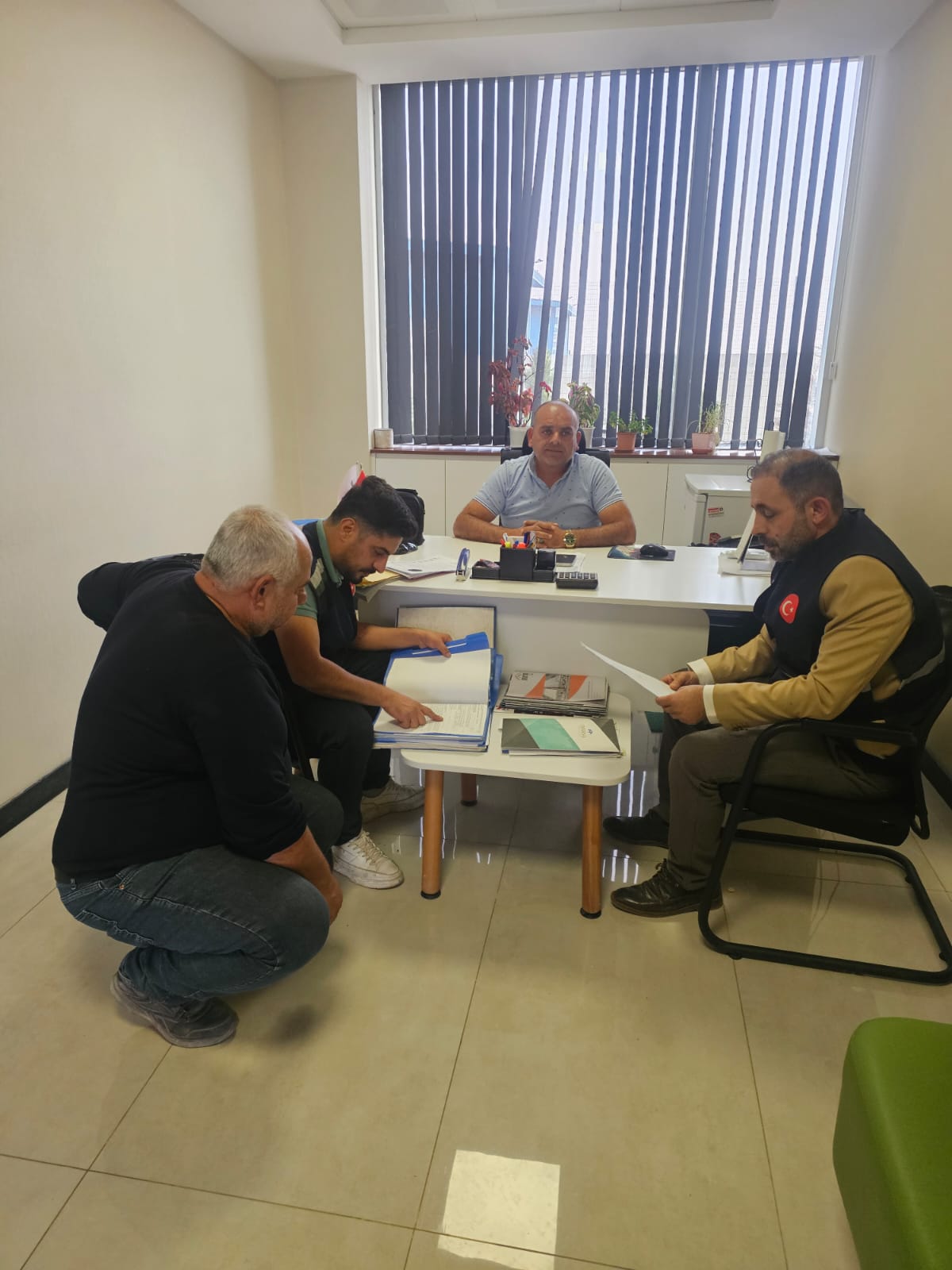 İlimiz genelinde piyasaya hazır beton arz eden firmalara yönelik Numune Alımı ve Teknik Dosya kapsamında denetimlerimiz devam etmektedir.