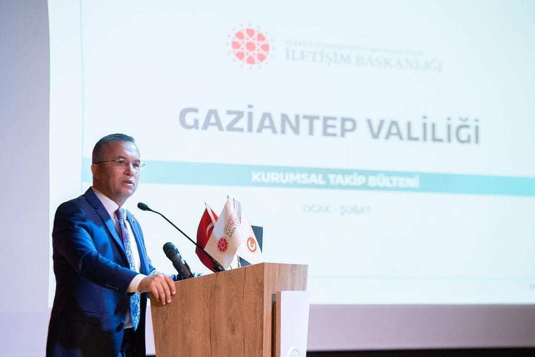 Valimiz Kemal Çeber, “CİMER Yetkili ve Sorumluları Eğitimi” açılış törenine katılarak eğitimin faydalı geçmesi temennisinde bulundu.