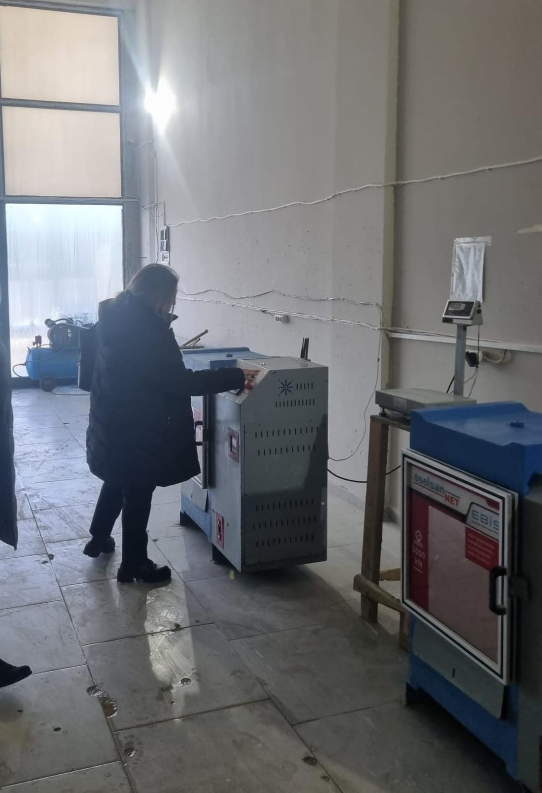 ''Yapı Malzemeleri ve Zemin Laboratuvarları Uygulama Yönetmeliği'' kapsamında İlimizde faaliyet gösteren Laboratuvar kuruluşlarına denetimlerimiz devam etmektedir.