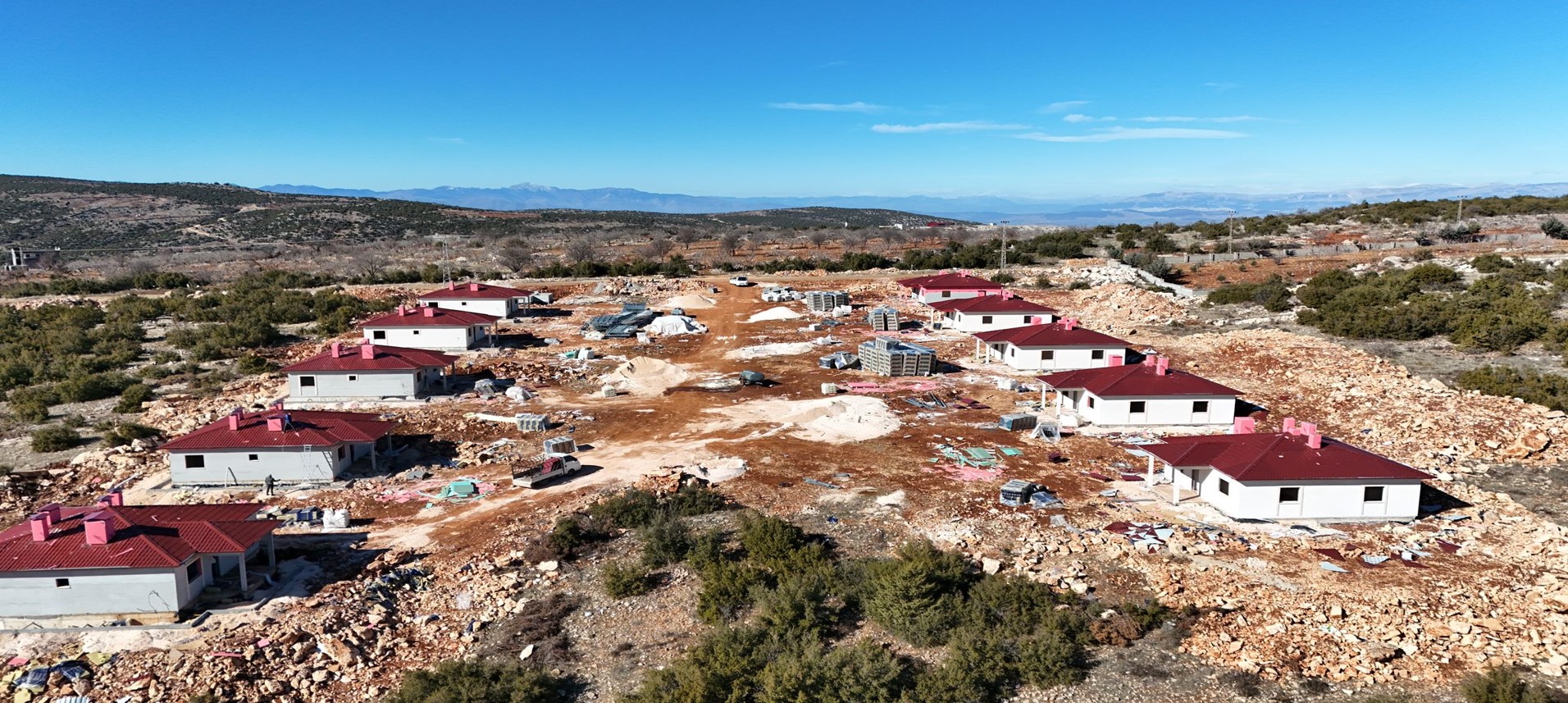 Yapımı Devam Eden ve Tamamlanan Kırsal Deprem Konutlarımızdan Görüntüler