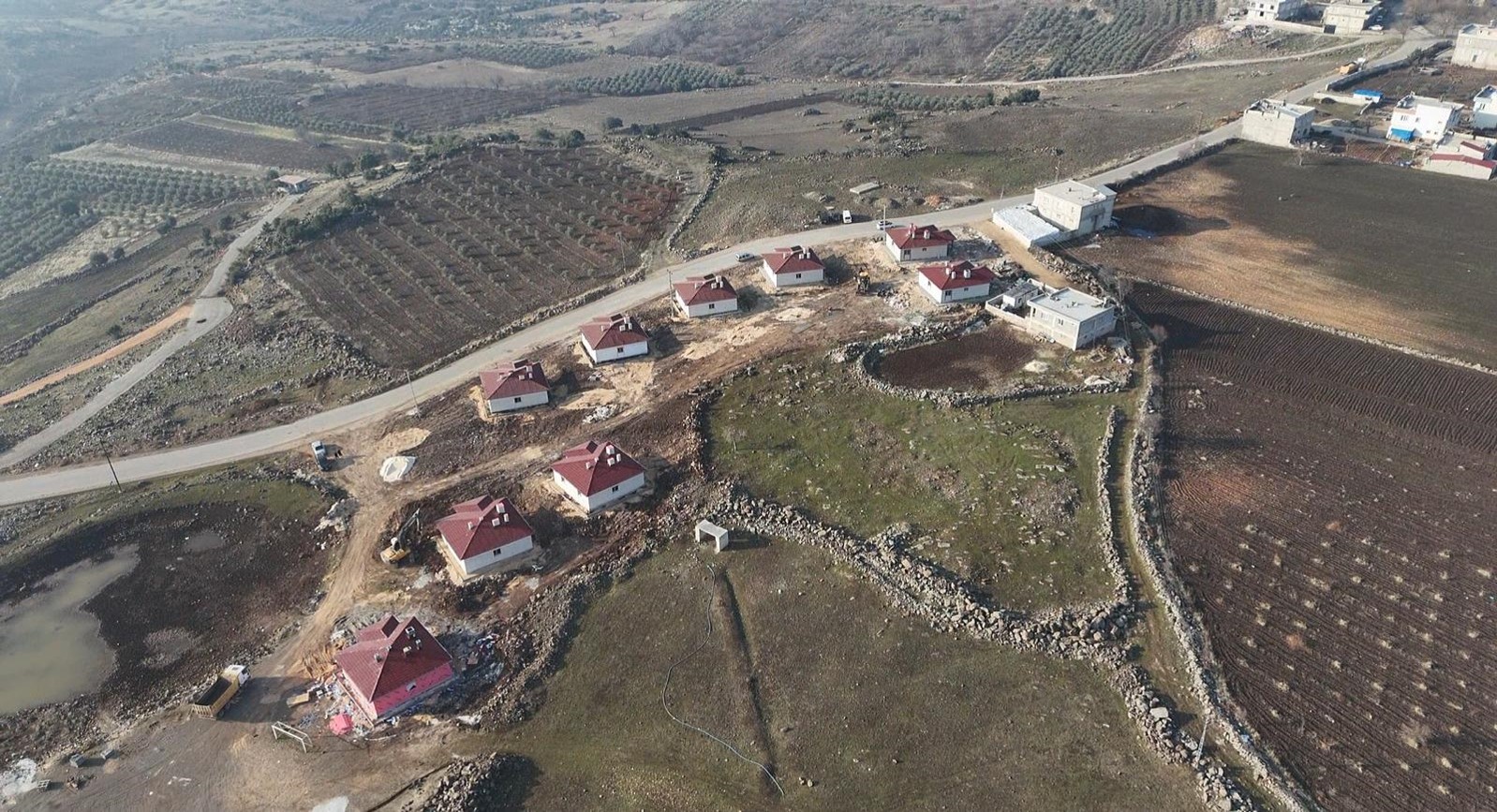 Yapımı Devam Eden ve Tamamlanan Kırsal Deprem Konutlarımızdan Görüntüler