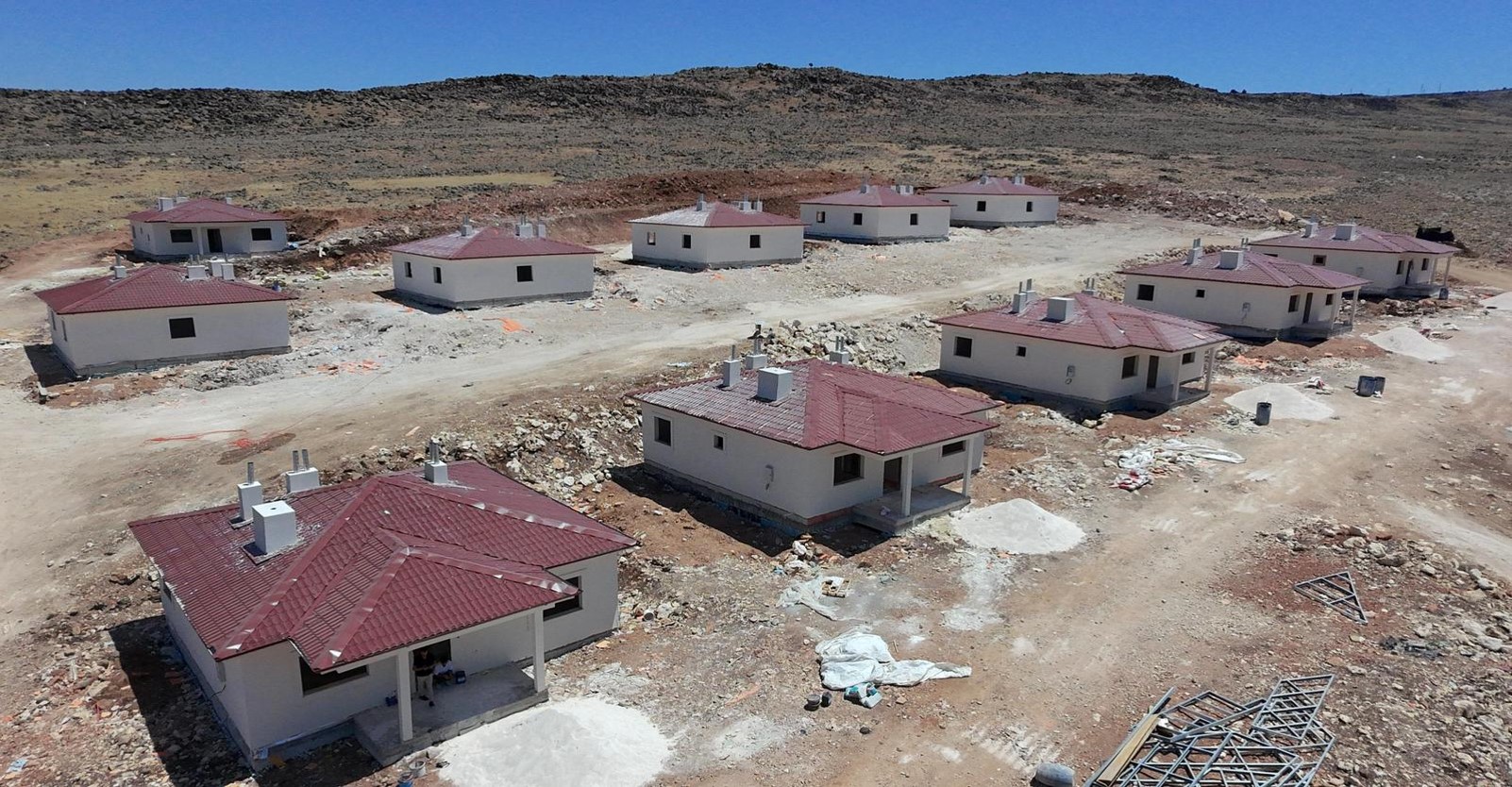 Yapımı Devam Eden ve Tamamlanan Kırsal Deprem Konutlarımızdan Görüntüler