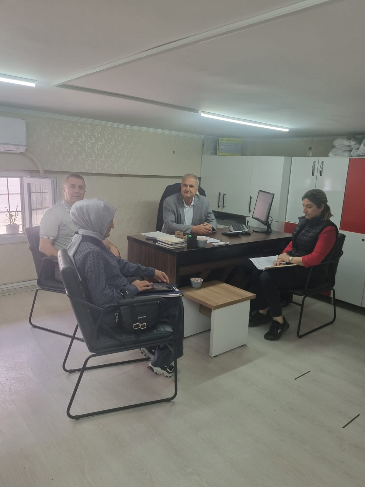 Zorunlu Depozito Yönetim Sistemi Uygulamaları kapsamında pilot iller arasında seçilen ilimizde depozito iade makinelerinin yerleştirilmesi ve depozito sisteminin uygulanmasına ilişkin denetimler gerçekleştirilmektedir.