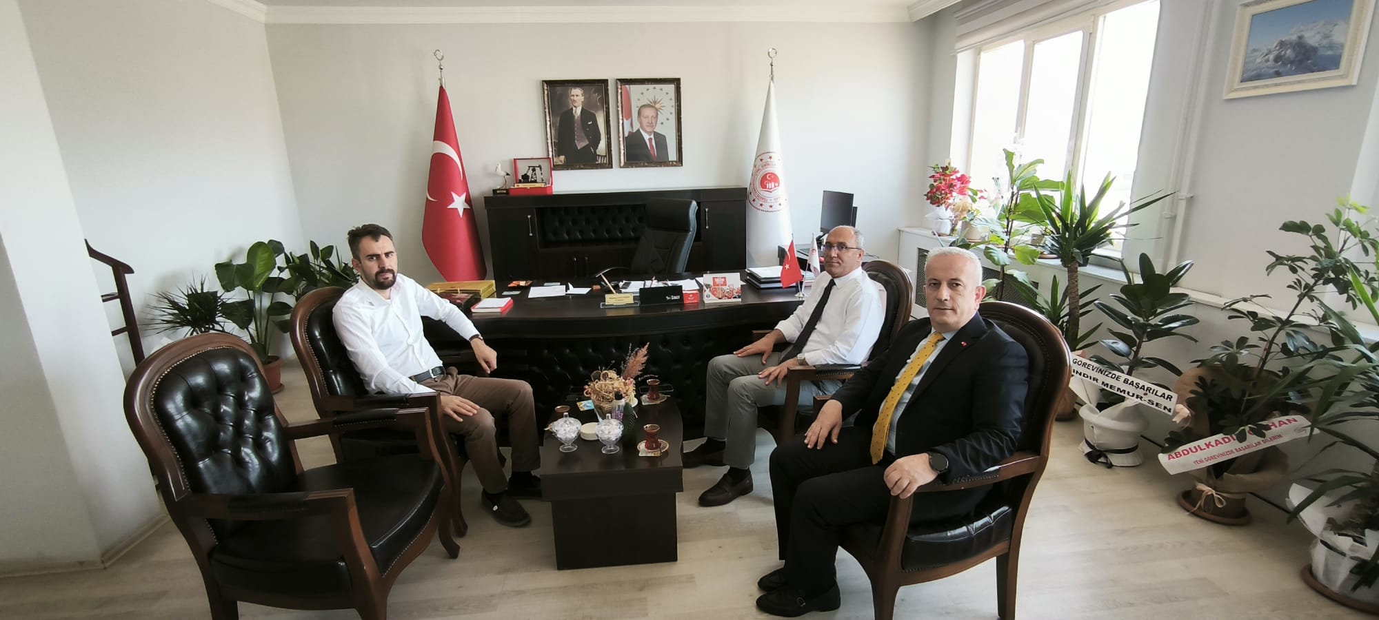 AİLE VE SOSYAL POLİTİKALAR IĞDIR İL MÜDÜRÜNDEN İL MÜDÜRÜMÜZE HAYIRLI OLSUN ZİYARETİ