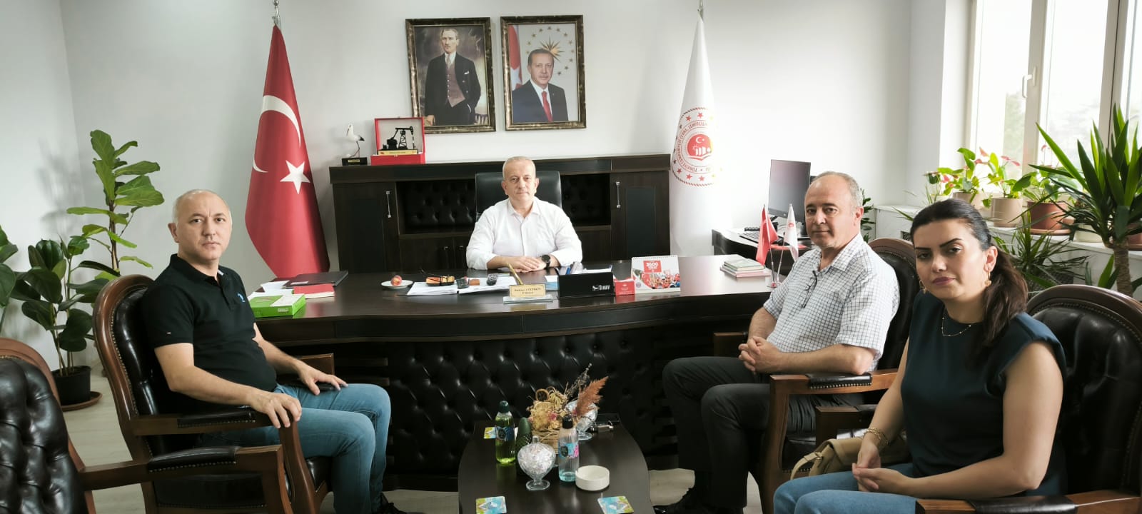 Bahçeşehir Kolejinden İl Müdürümüze Hayırlı Olsun Ziyareti