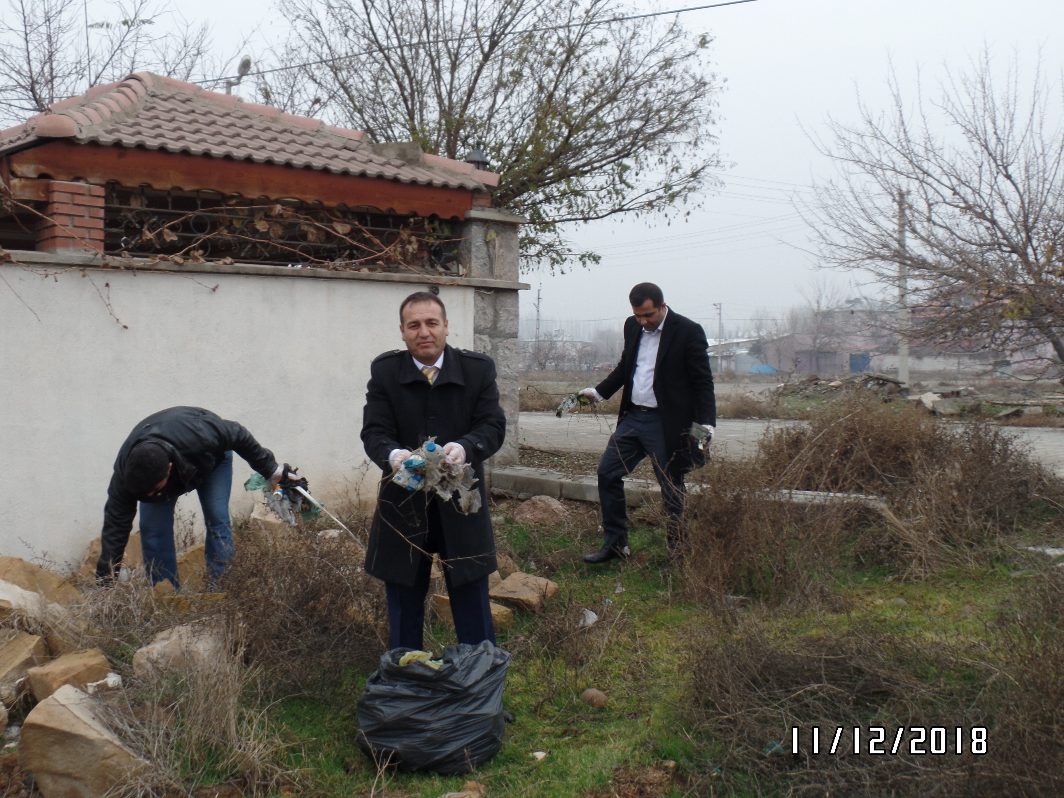 ÇEVRE VE ŞEHİRCİLİK  İL MÜDÜRLÜĞÜ ÇALIŞANLARI  ÇEVRE TEMİZLİĞİ İÇİN FARKINDALIK HAREKETİ