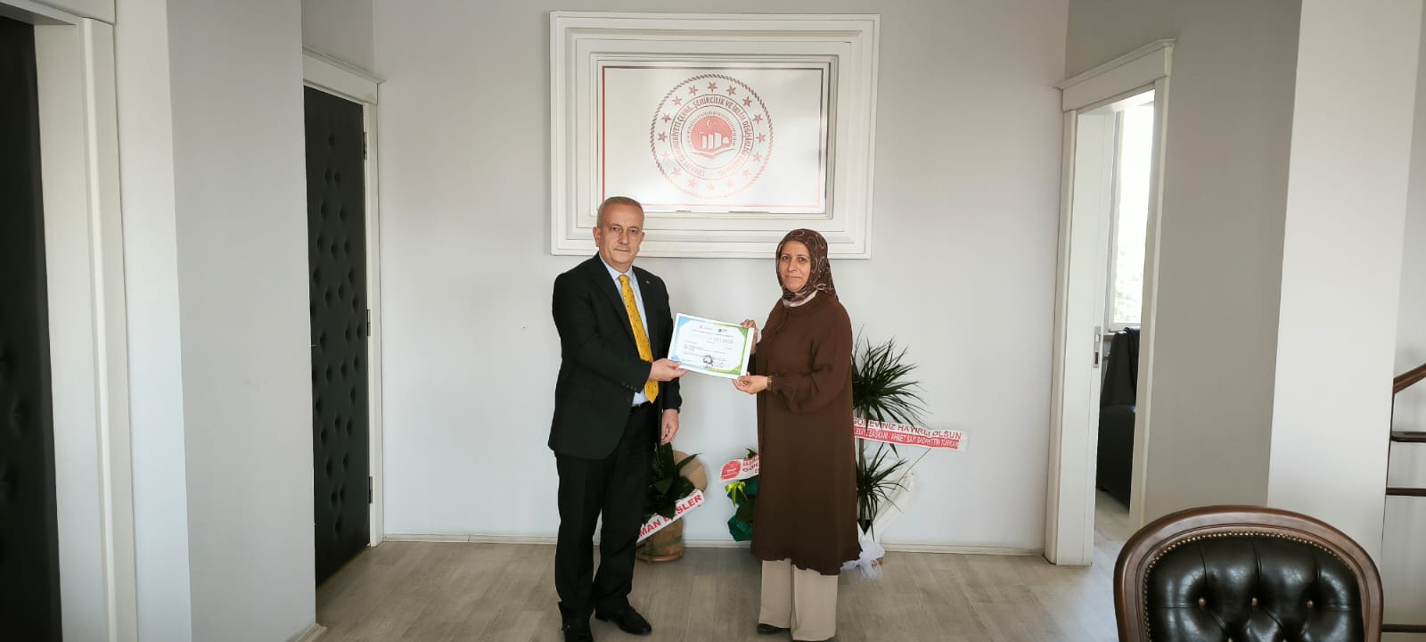 Doç. Dr. Aysun ALTIKAT ve Doç. Dr. Züleyha REÇBER İl Müdürümüze Hayırlı Olsun Ziyaretinde Bulundular.