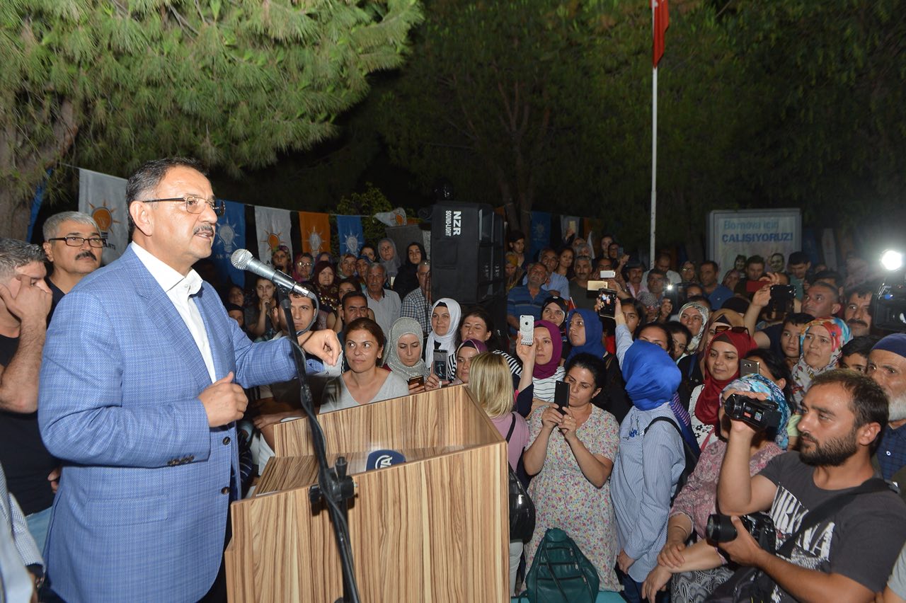 Bakan Özhaseki İzmir'de İmar Barışını Anlattı