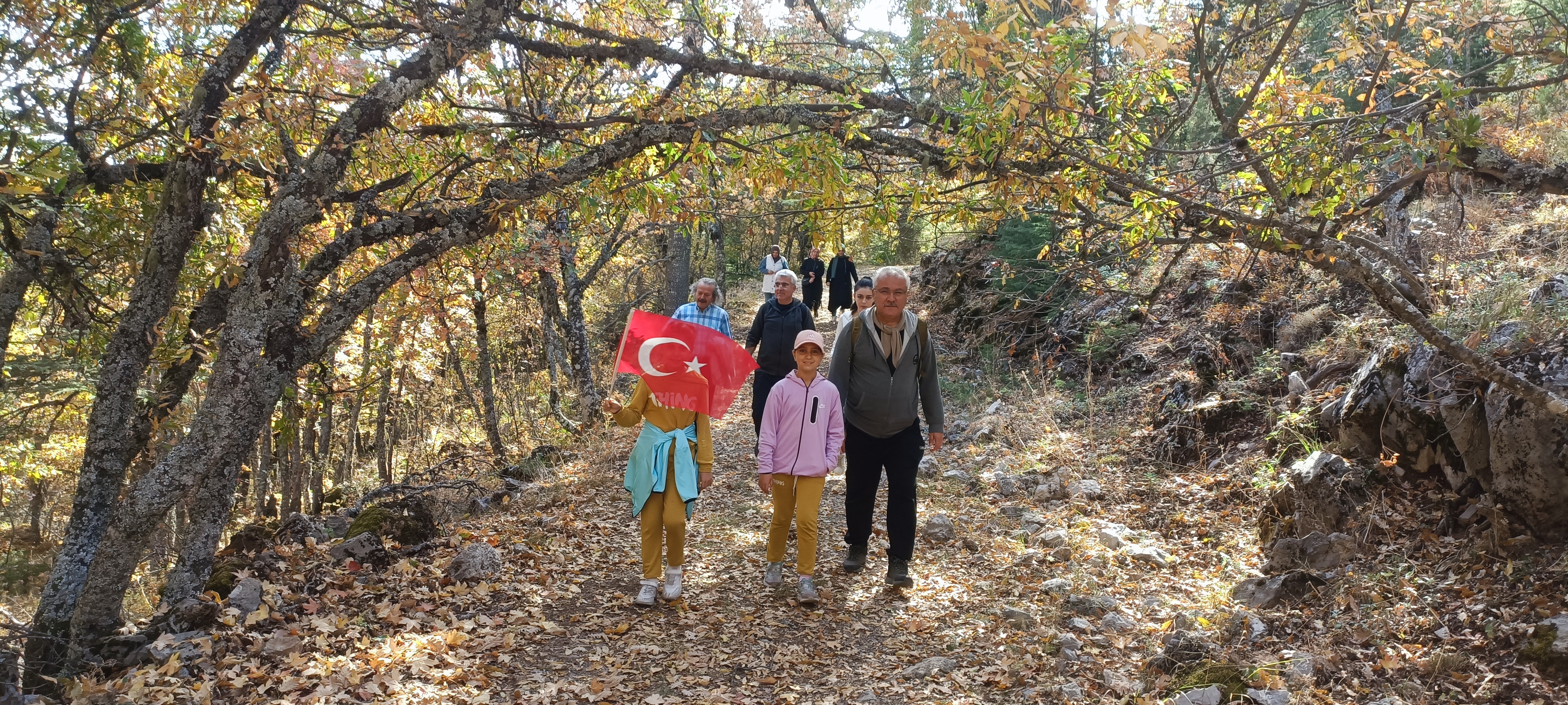 Cumhuriyetimizin 100.Yılı Etkinlikleri Kapsamında Kasnak Meşesi Tabiatı Koruma Alanına Teknik Gezi Düzenlendi