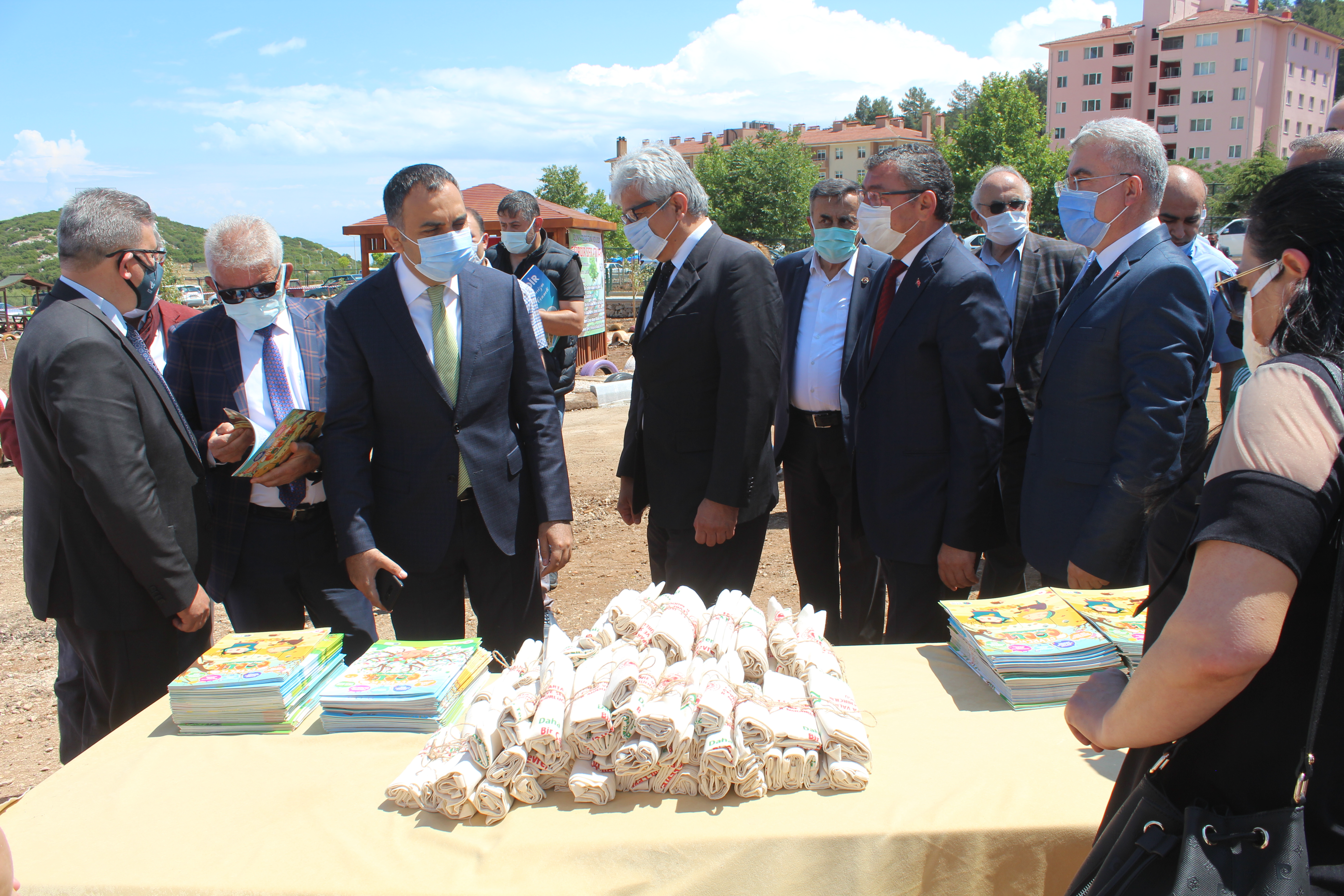 DÜNYA ÇEVRE HAFTASI MÜNASEBETİYLE BUGÜN SAAT 10.30’DA ‘SIFIR ATIK PARKI’ AÇILIŞI VE ÇEVRE ETKİNLİKLERİ GERÇEKLEŞTİ.