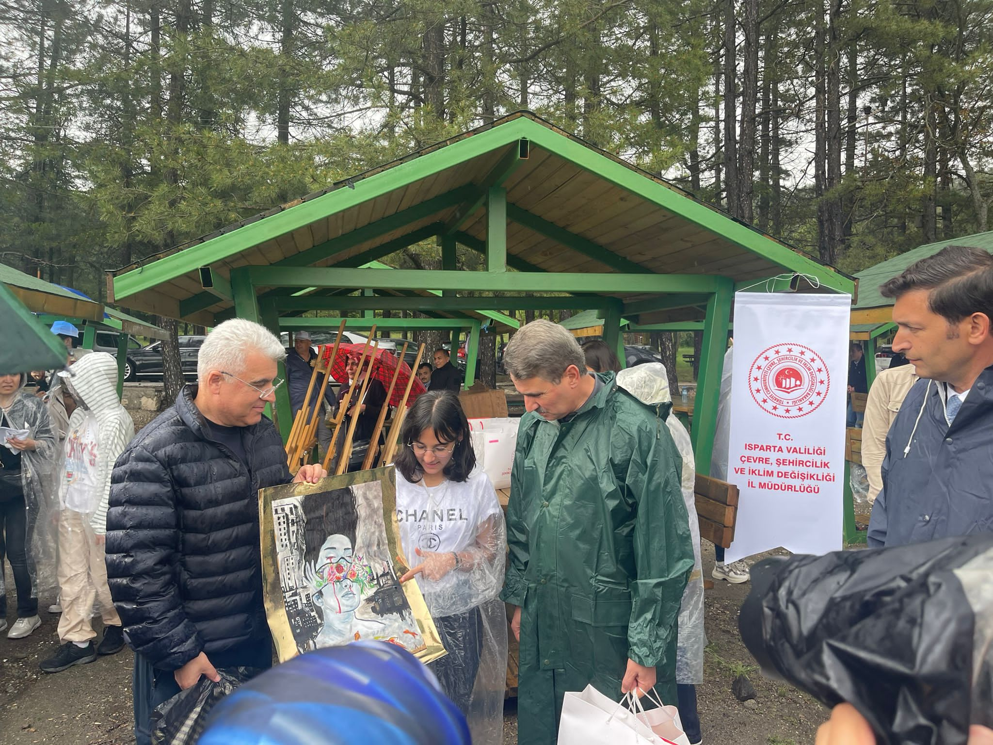 GÖLCÜK TABİAT PARKINDA ÇEVRE TEMİZLİĞİ VE DOĞA YÜRÜYÜŞÜ