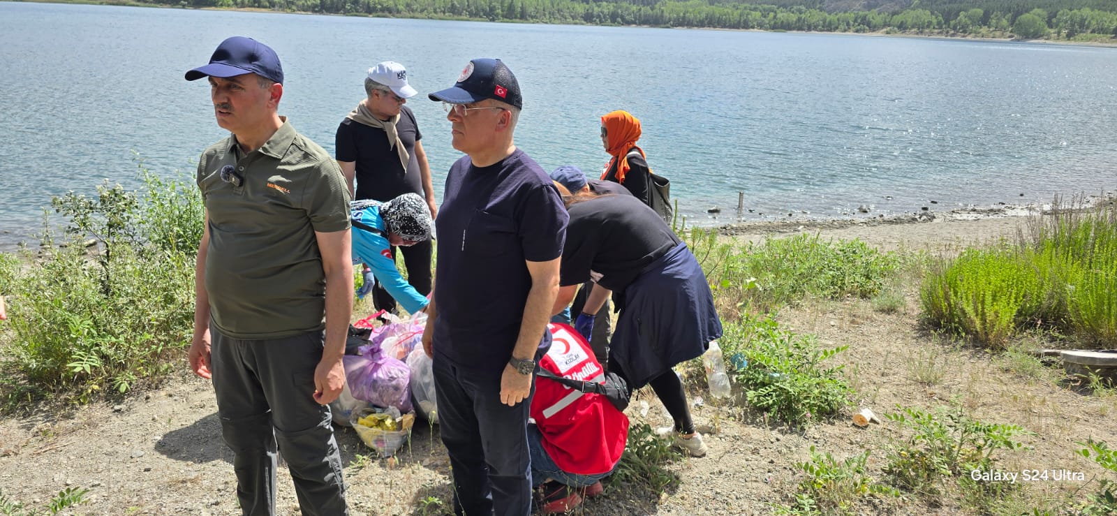 Gölcük Tabiat Parkı'nda Doğa Yürüyüşü ve Orman Temizliği