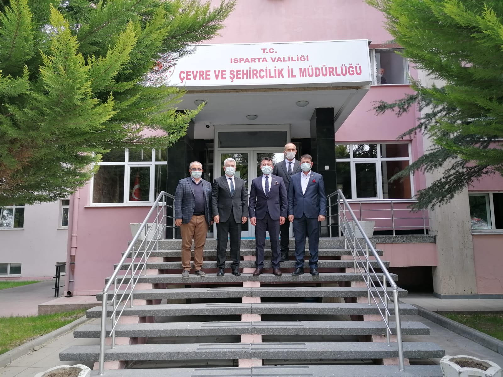 MÜSİAD Isparta Şube Başkanı ve Yardımcıları İl Müdürümüz Abdullah BORCA'yı Makamında ziyaret ettiler.