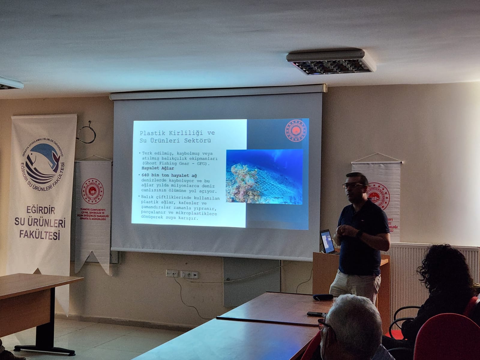 Türkiye Çevre Haftası’nda Akademik Katkı: Su Ürünleri Fakültesinde Plastik Kirliliği Söyleşisi 