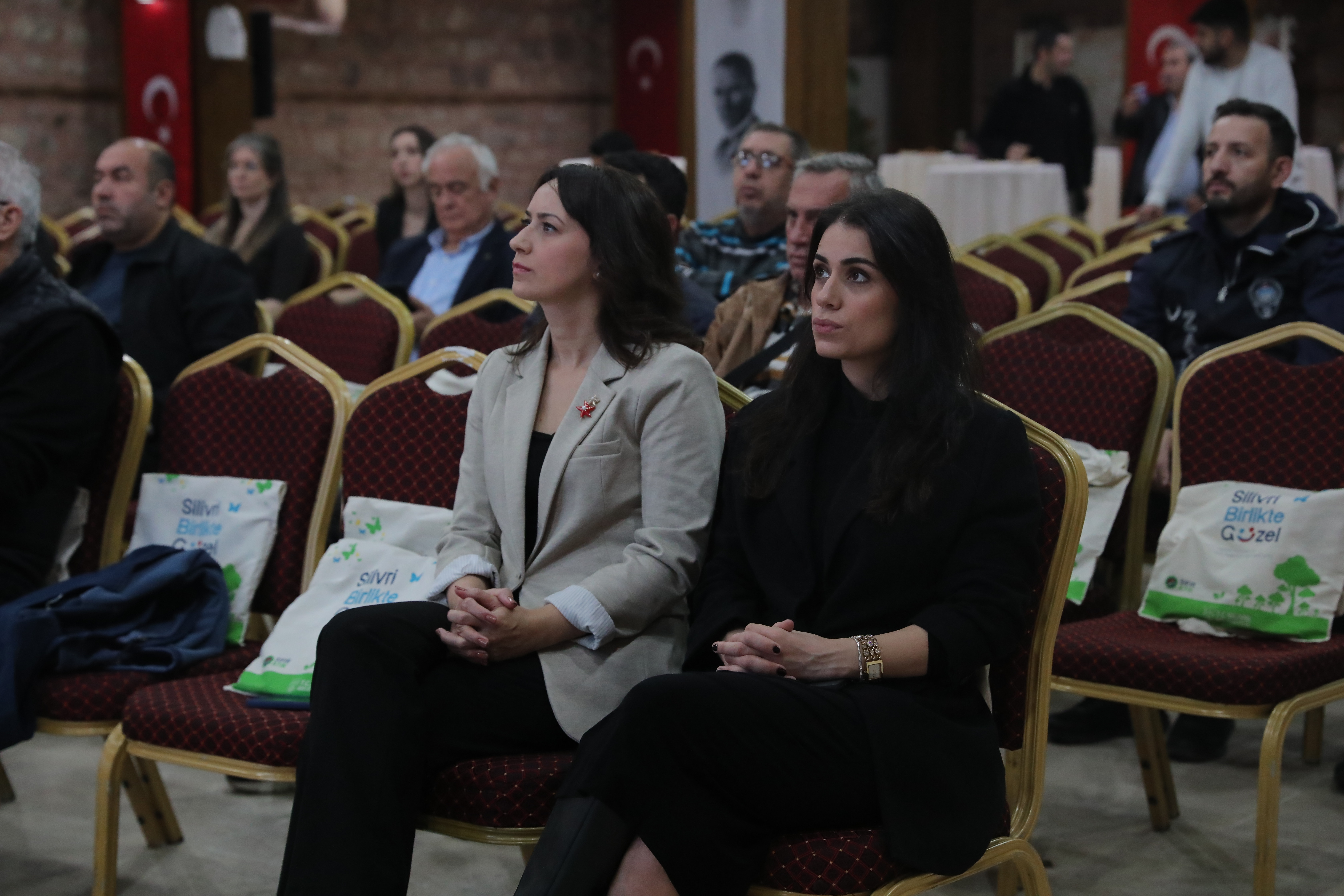 300 Ve Üzeri Konuta Sahip Sitelerin Yöneticilerine Yönelik Düzenlenen Sıfır Atık Eğitim Serimiz Kapsamında Bu Sefer Silivri ve Esenyurt İlçelerimizdeydik