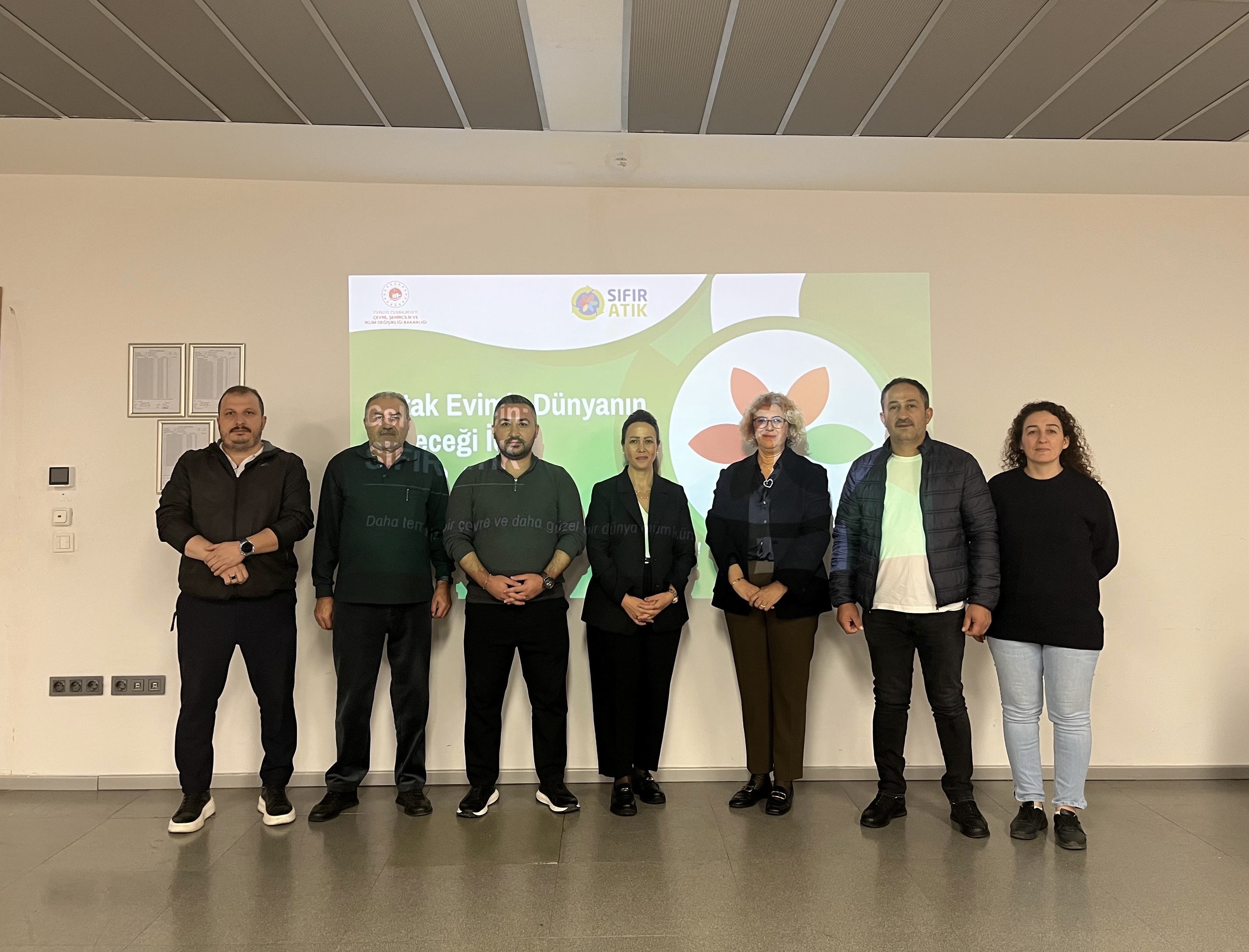 Her gün Farklı Bir İlçelerde, Aynı Amaçla; Daha Temiz Bir İstanbul İçin Sahadayız.