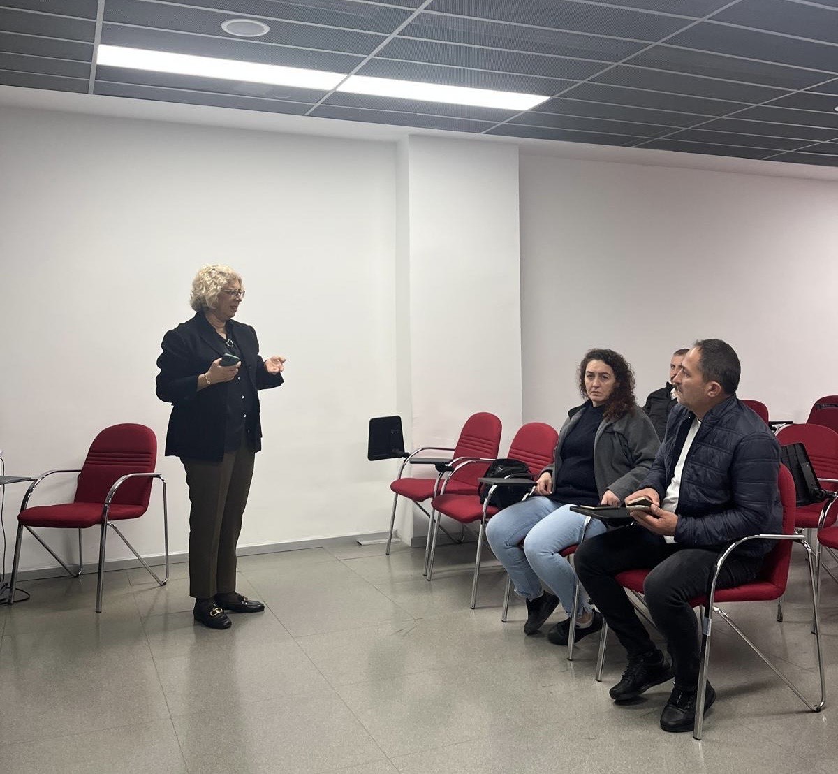 Her gün Farklı Bir İlçelerde, Aynı Amaçla; Daha Temiz Bir İstanbul İçin Sahadayız.