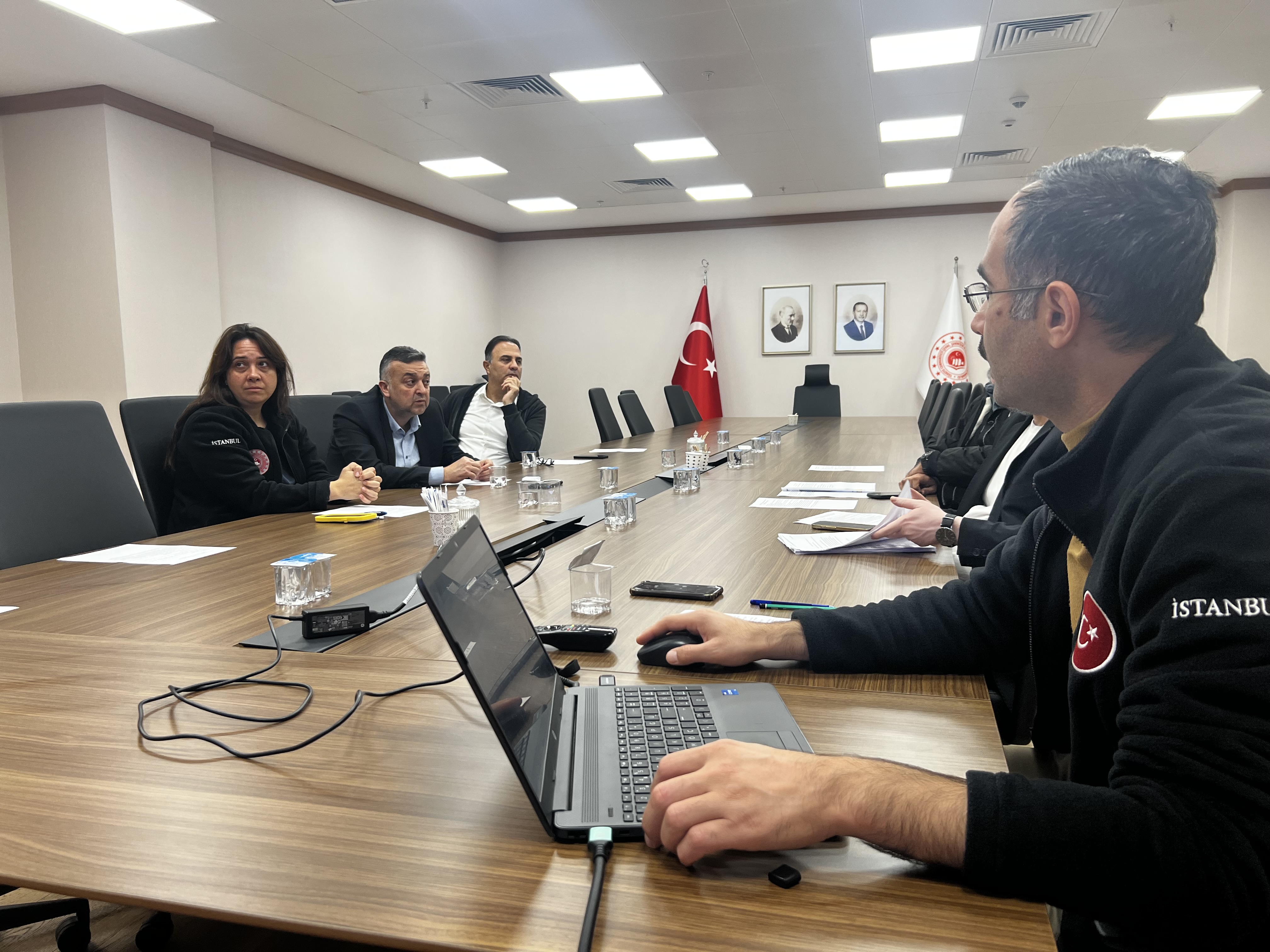 İl Müdürlüğümüz İş Sağlığı Ve Güvenliği Risk Değerlendirme Ekibimiz Tarafından, İş Sağlığı Ve Güvenliği Risk Değerlendirmesi Yönetmeliği Kapsamında Ataşehir Hizmet Binamızda Saha Çalışması Gerçekleştirildi