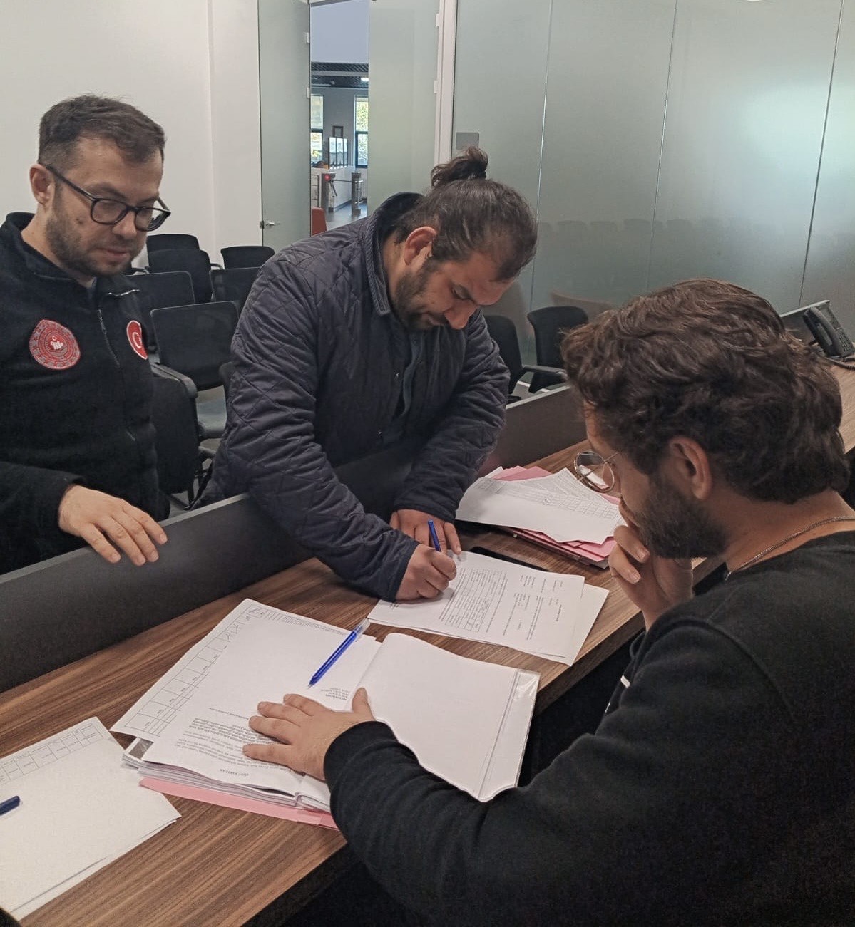 Taşınır ve Tasfiye Şube Müdürlüğümüz tarafından yürütülen Tereke Eşyaları Satış İhalesi, bugün Milli Emlak İstanbul Daire Başkanlığı Üsküdar Hizmet Binasında Gerçekleştirilmiştir