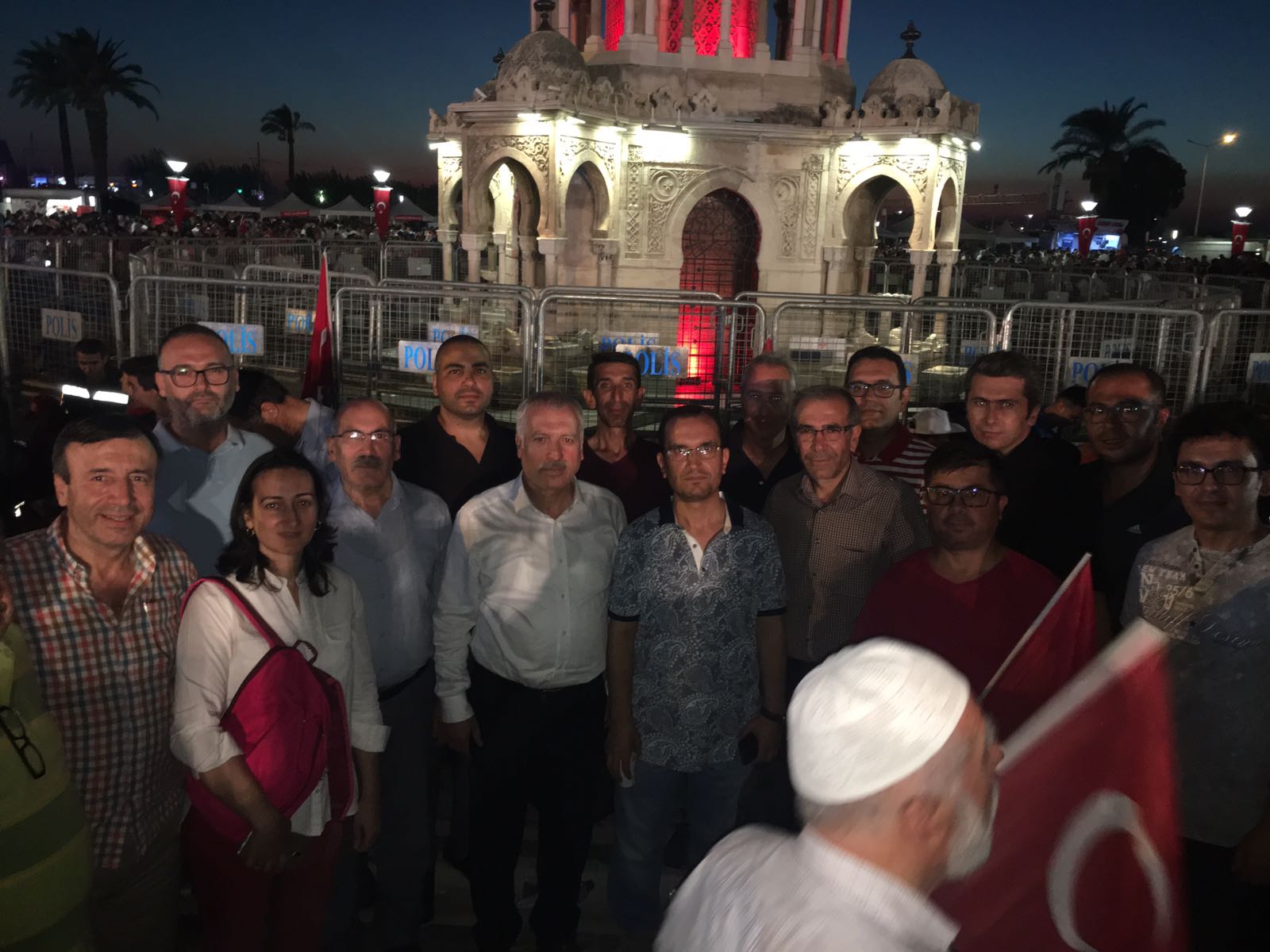 15 Temmuz Şehitlerini Anma, Demokrasi ve Milli Birlik Gününde Konak Meydanındaydık.